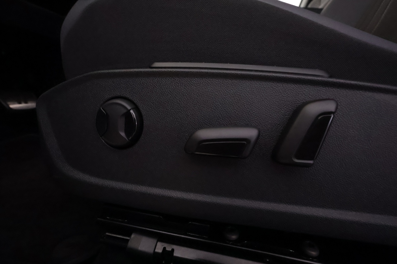 VOLKSWAGEN ID.5 29