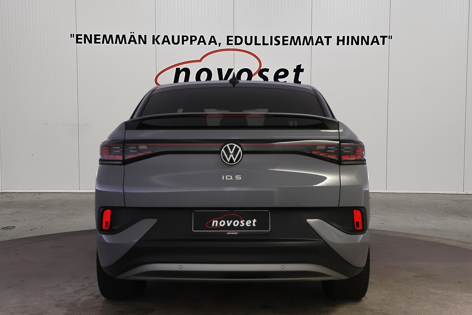 VOLKSWAGEN ID.5 3