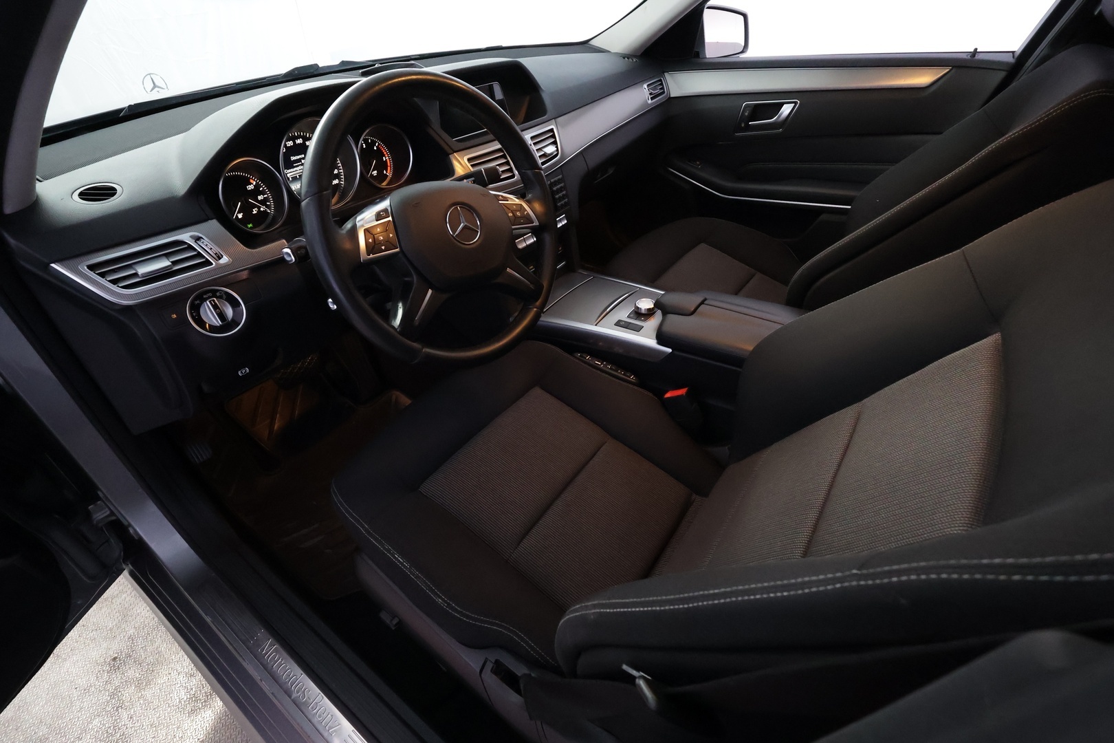 MERCEDES-BENZ E 10