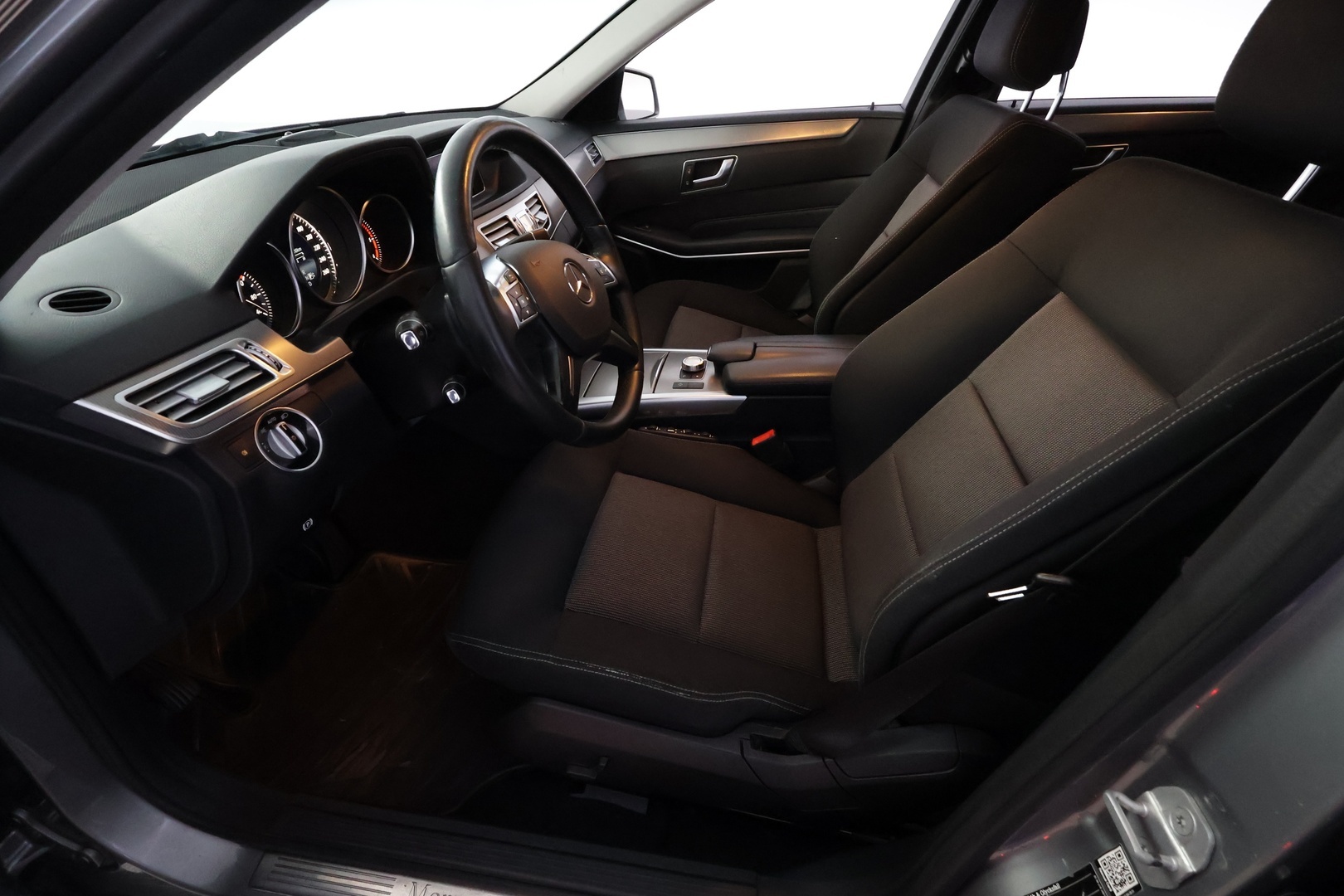 MERCEDES-BENZ E 11