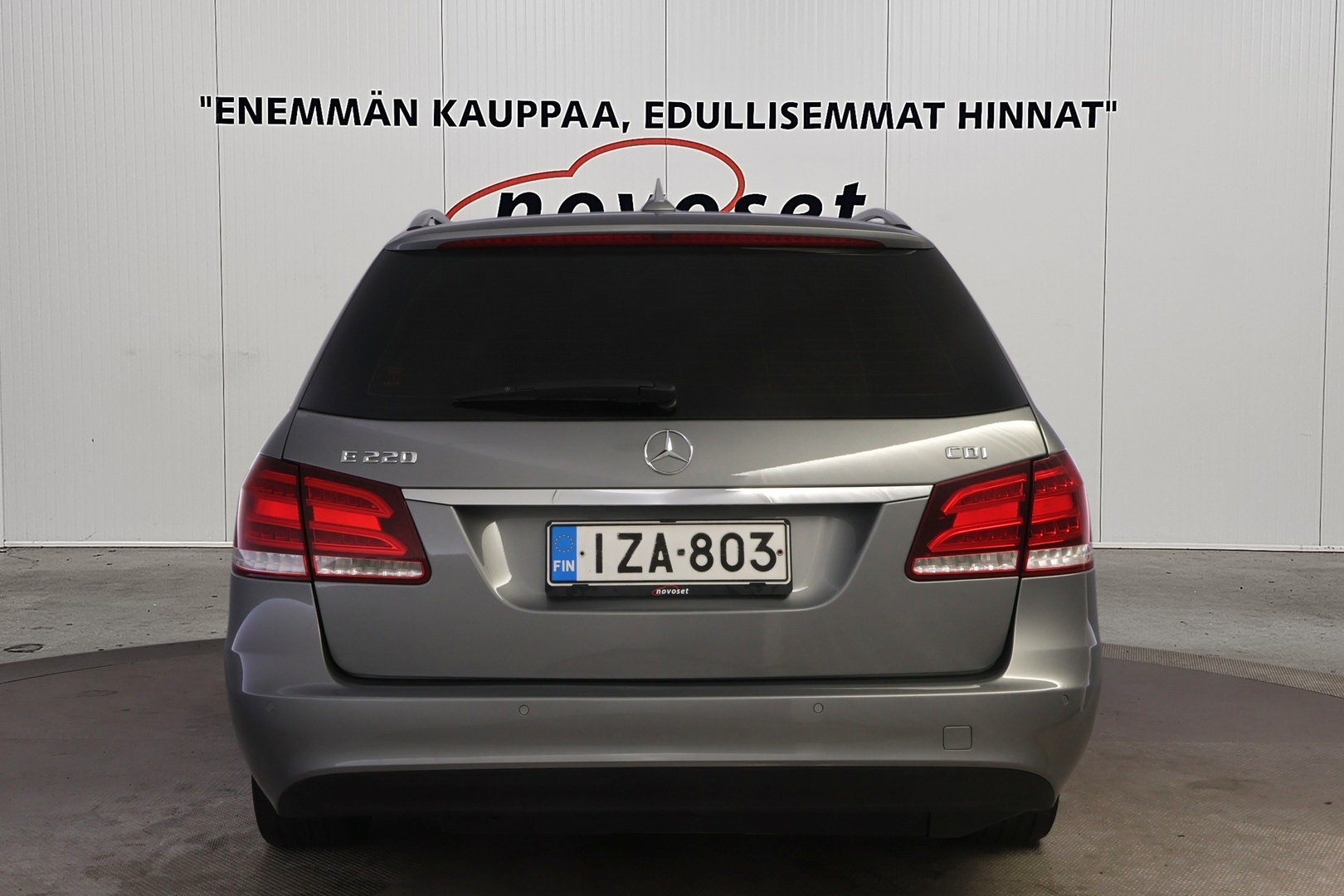 MERCEDES-BENZ E 3