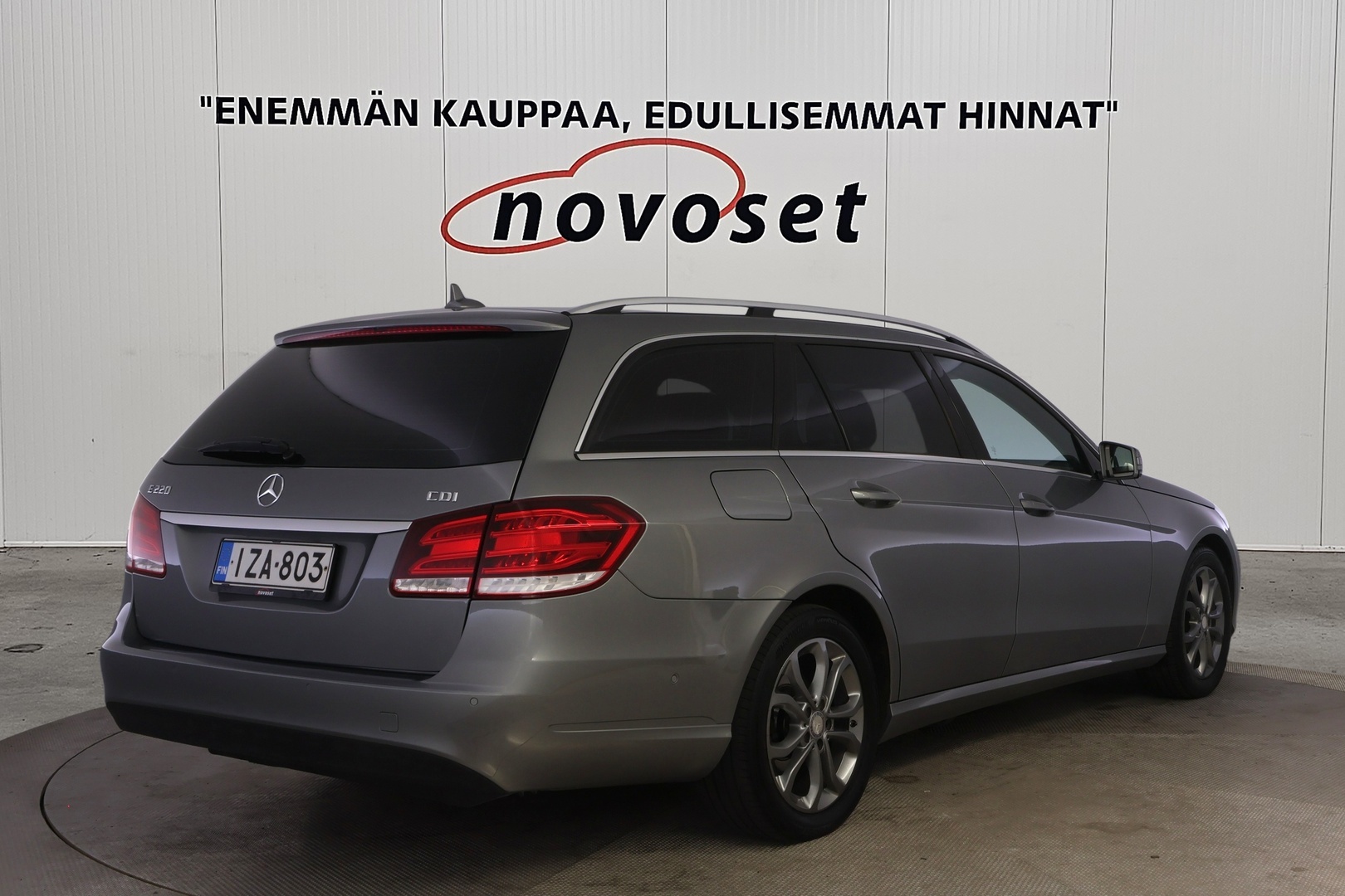 MERCEDES-BENZ E 4