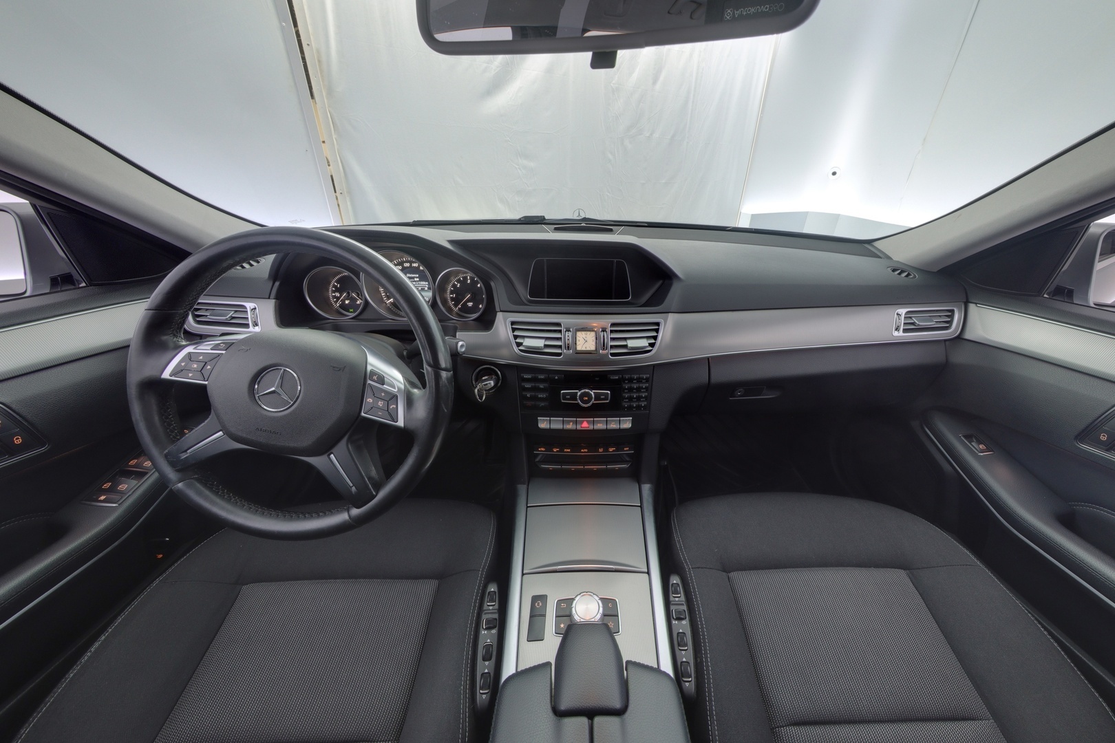 MERCEDES-BENZ E 7