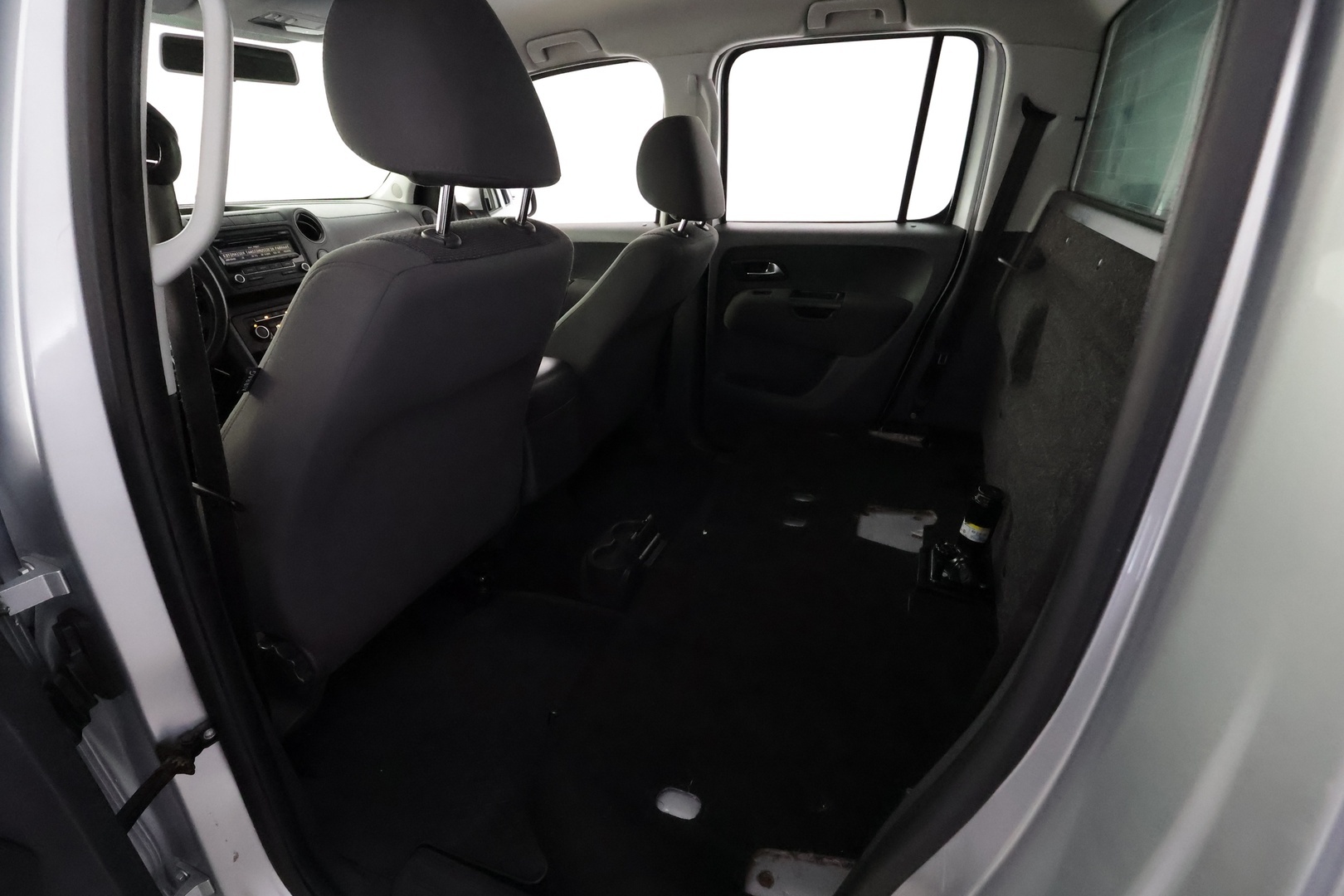 VOLKSWAGEN Amarok 2012