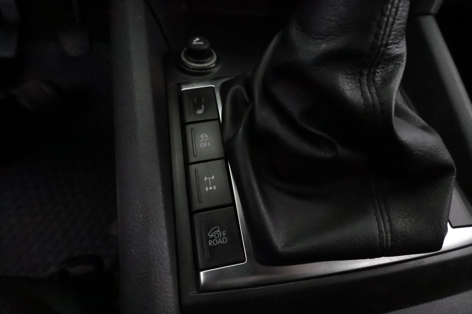 VOLKSWAGEN Amarok 2012