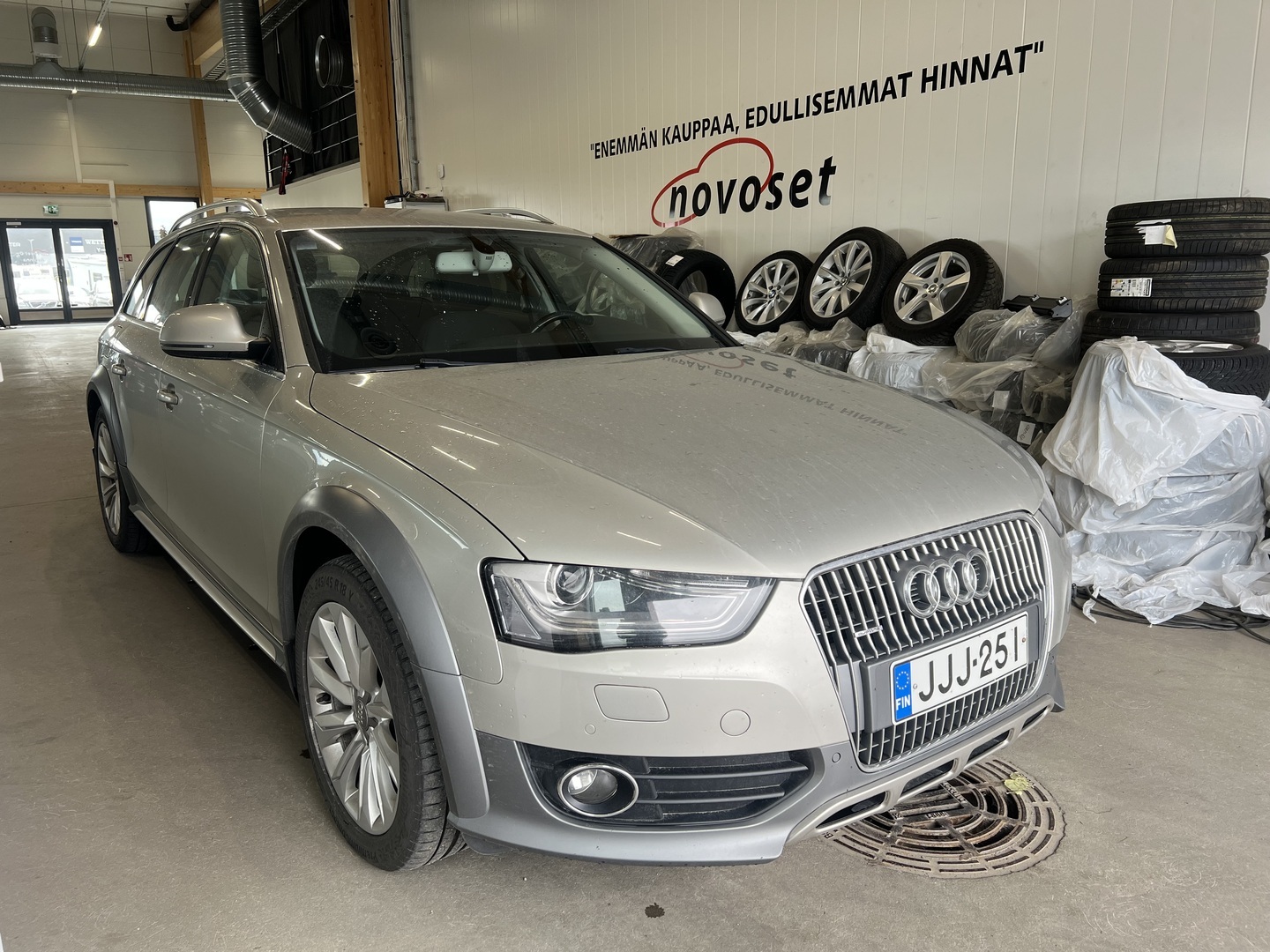 AUDI A4 allroad quattro 2014