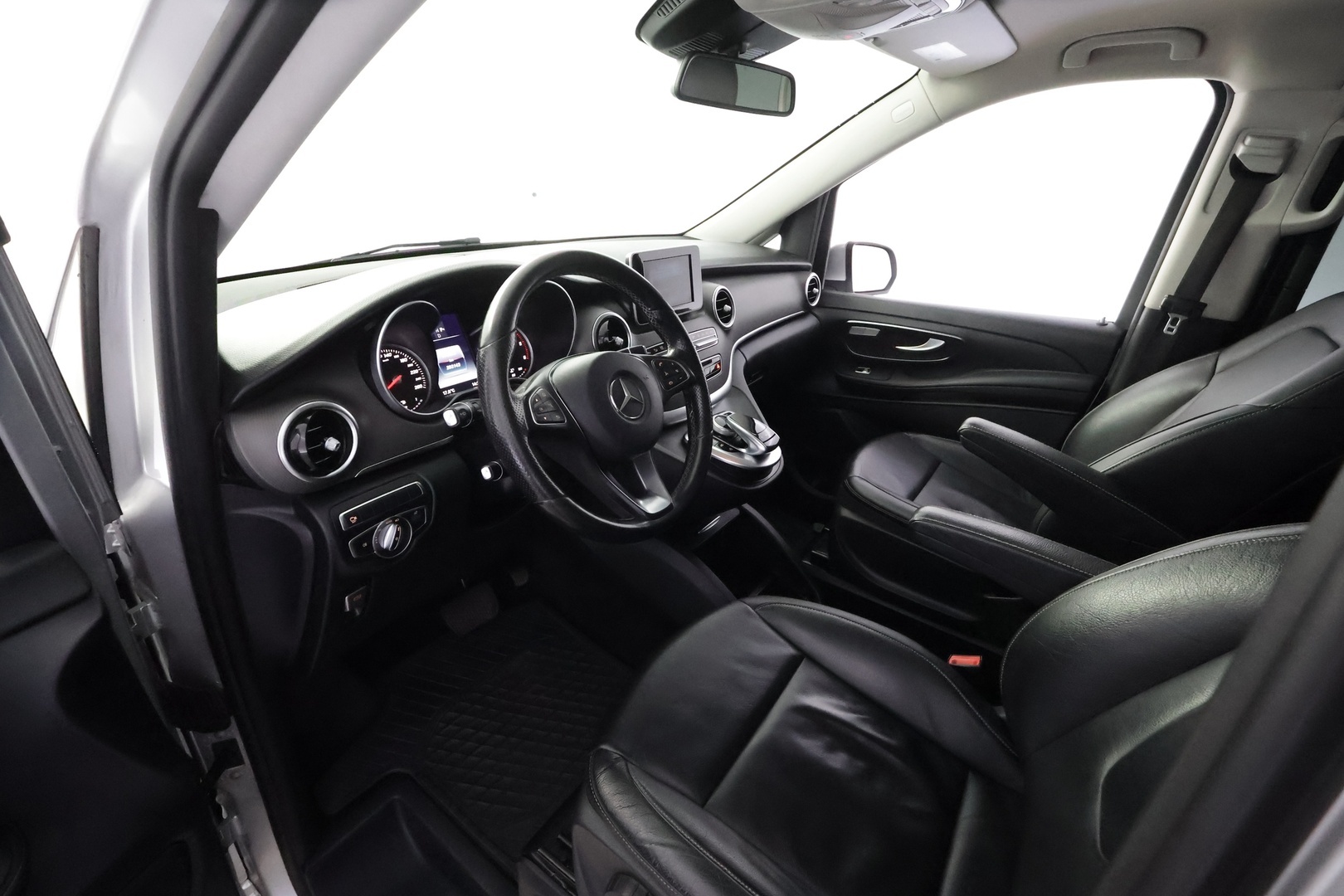MERCEDES-BENZ V 2017