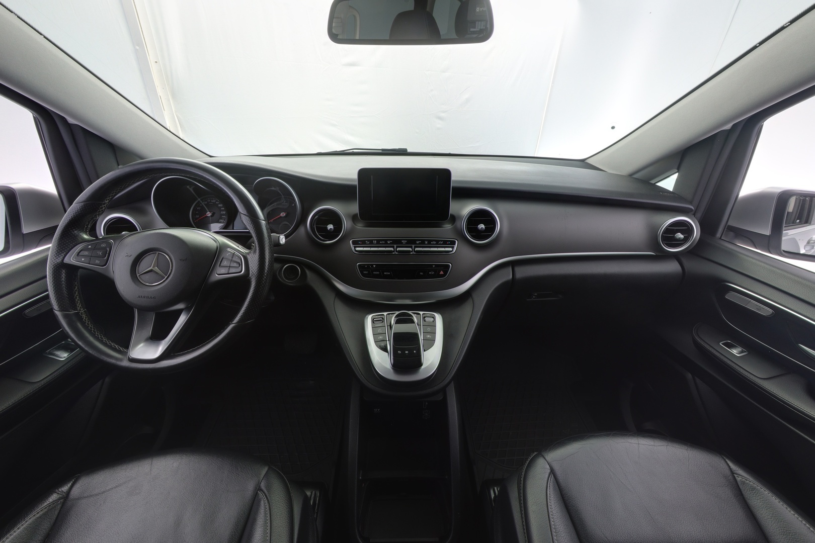 MERCEDES-BENZ V 2017