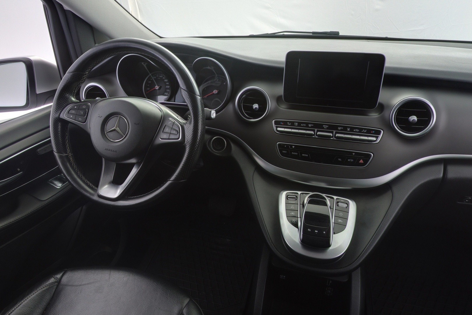 MERCEDES-BENZ V 2017