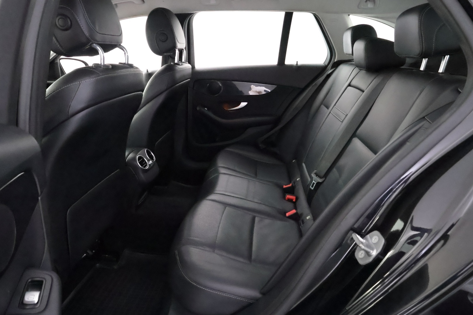 MERCEDES-BENZ C 2019