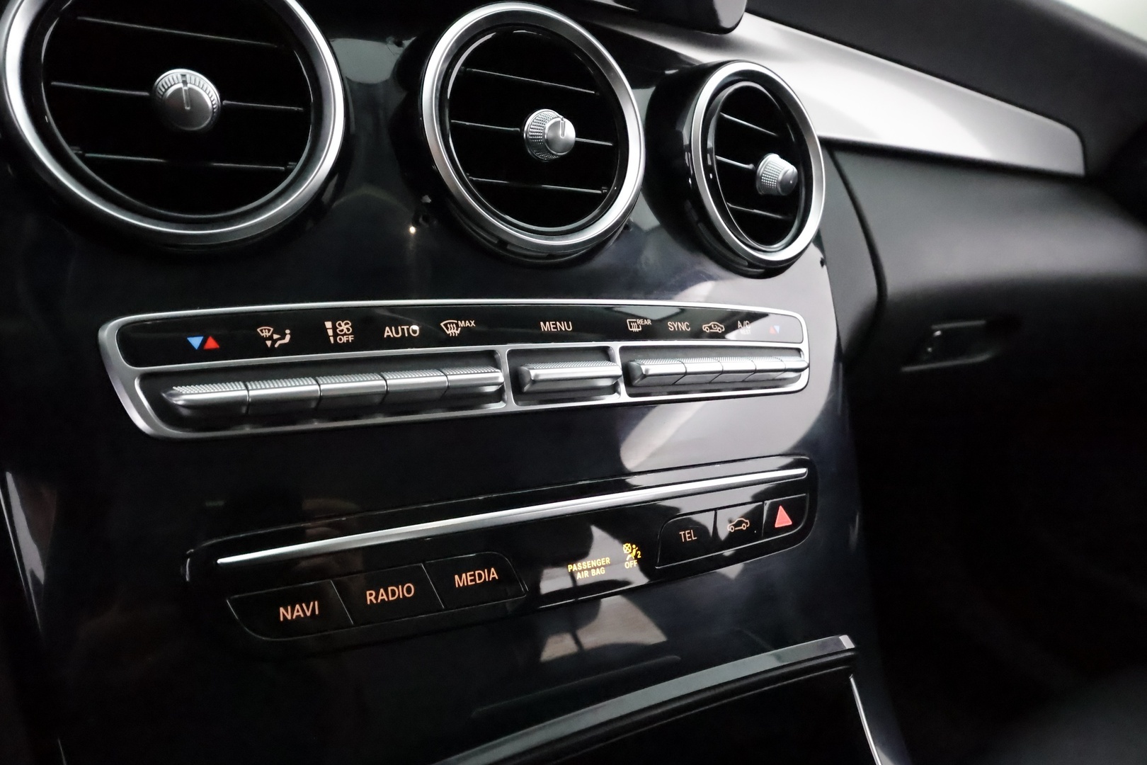 MERCEDES-BENZ C 2019