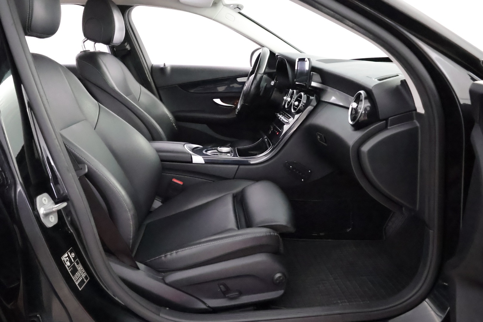 MERCEDES-BENZ C 2019