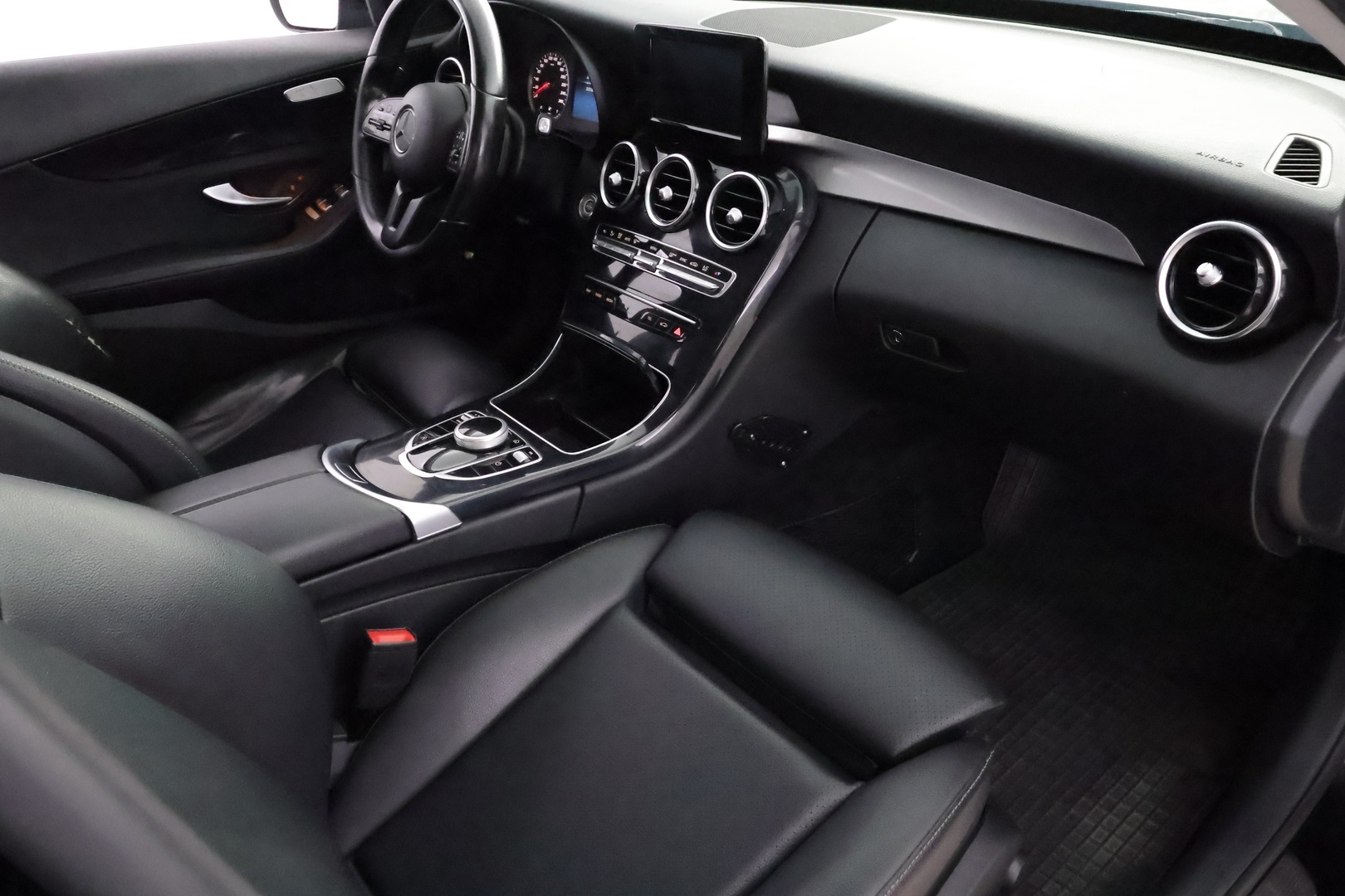 MERCEDES-BENZ C 2019