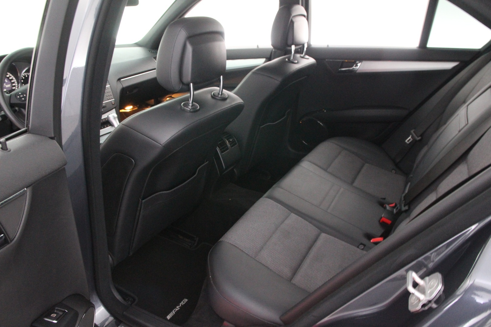 MERCEDES-BENZ C 2010