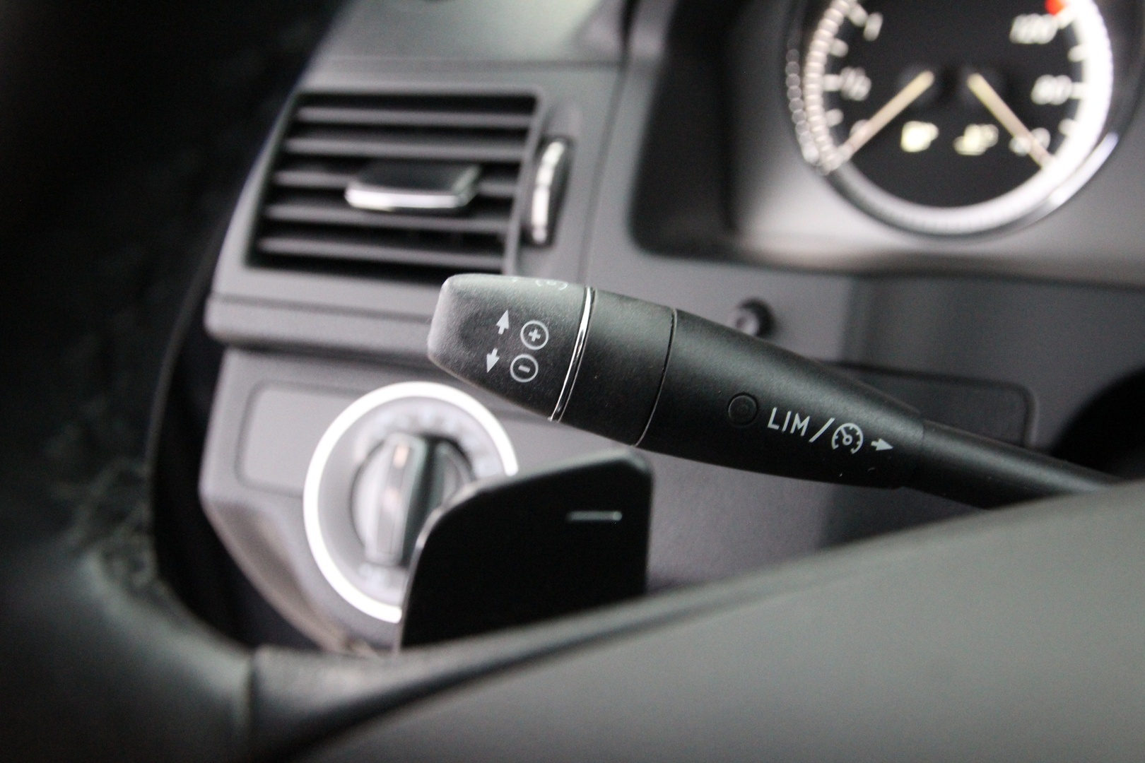 MERCEDES-BENZ C 2010