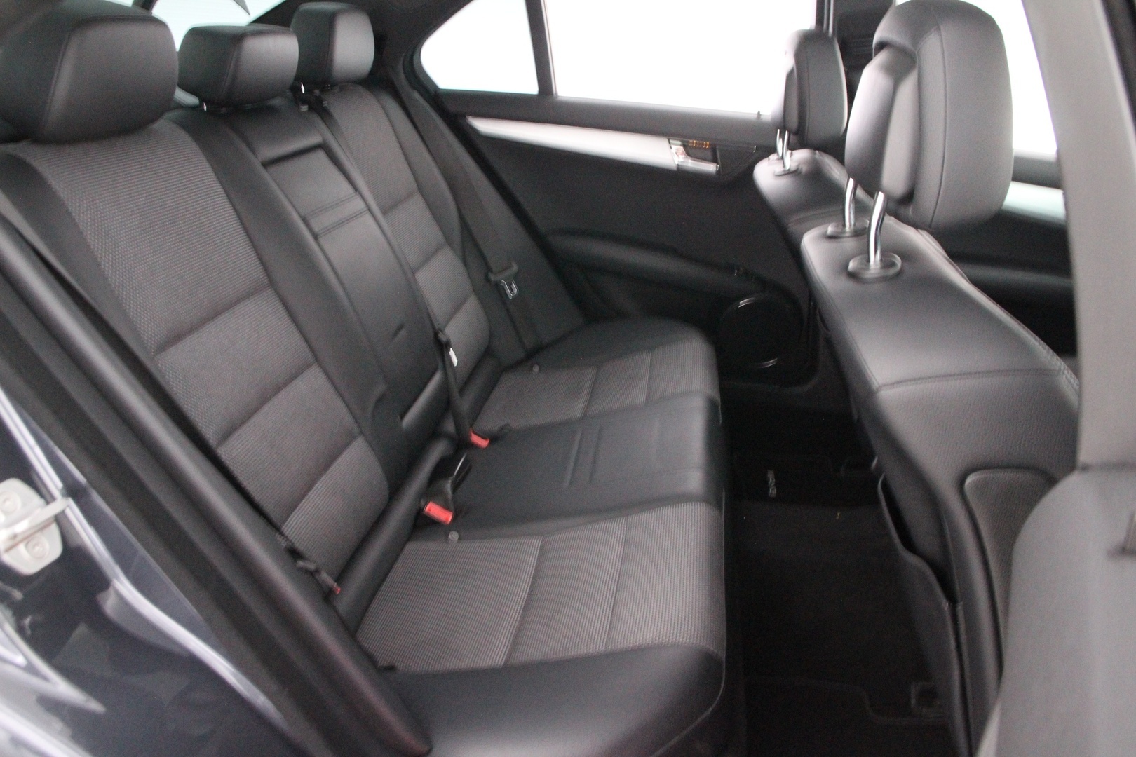 MERCEDES-BENZ C 2010