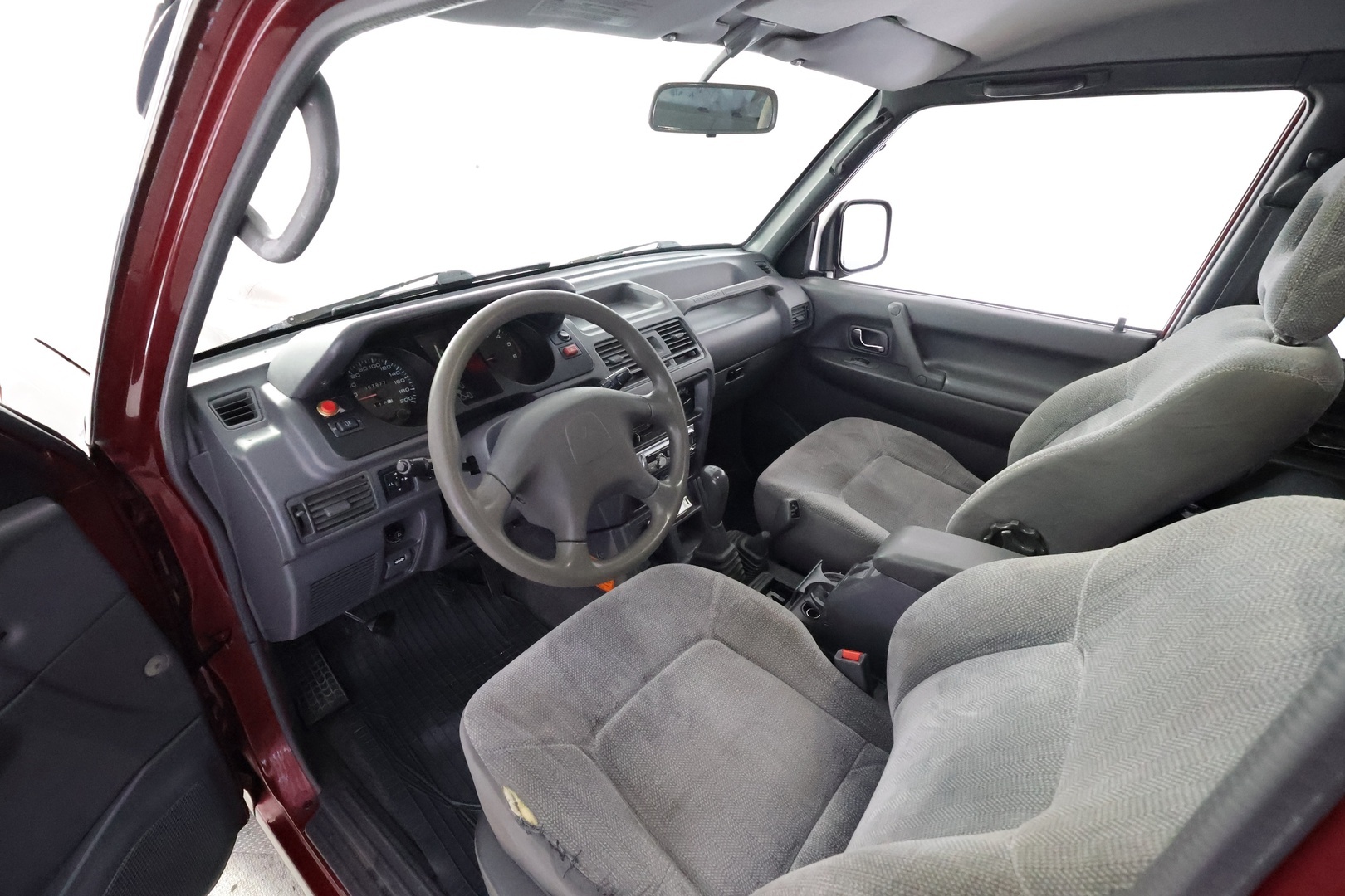 MITSUBISHI Pajero 1999