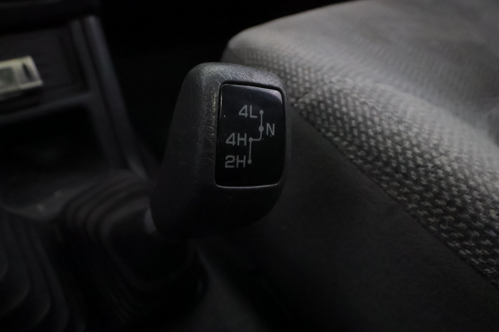 MITSUBISHI Pajero 1999