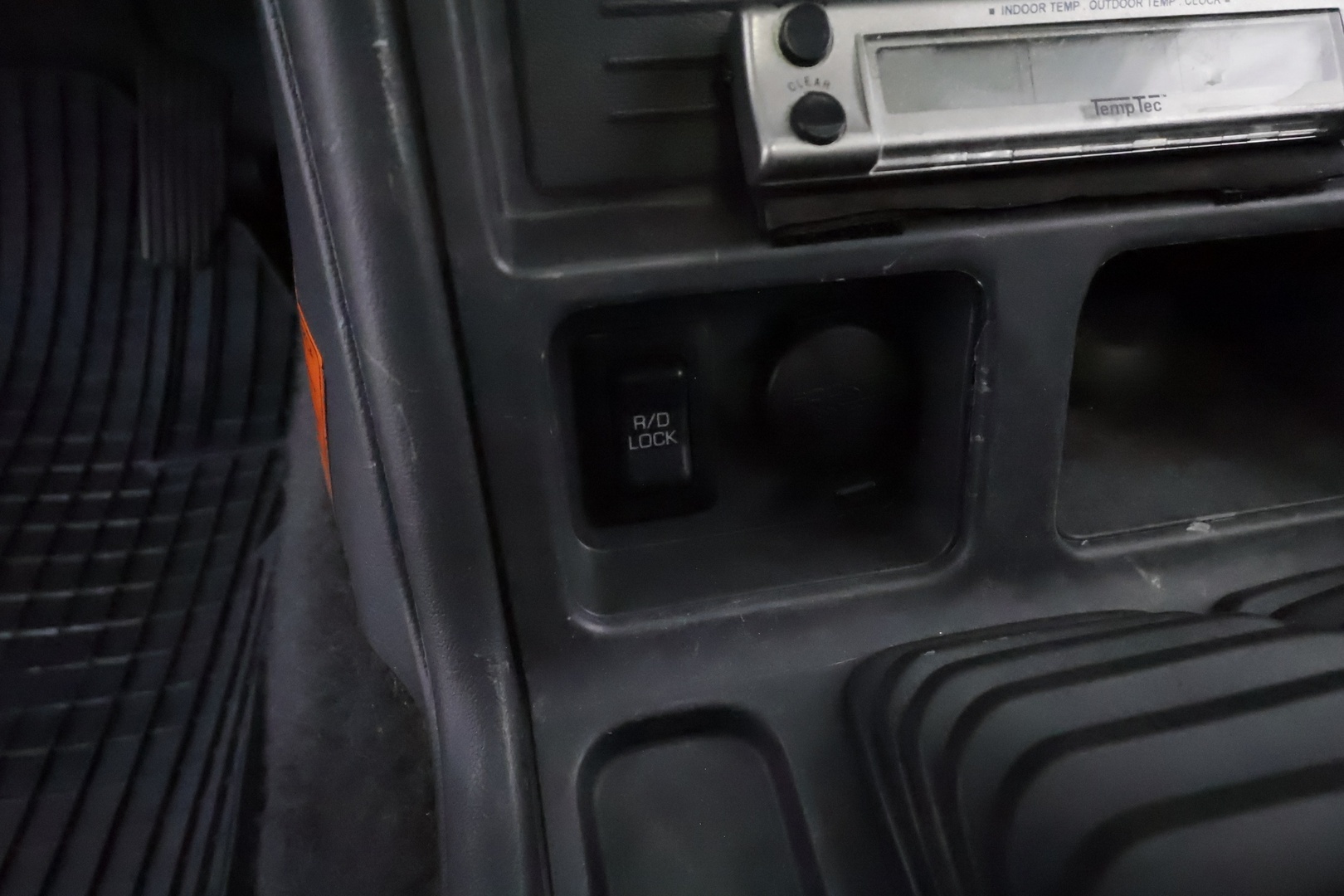 MITSUBISHI Pajero 1999