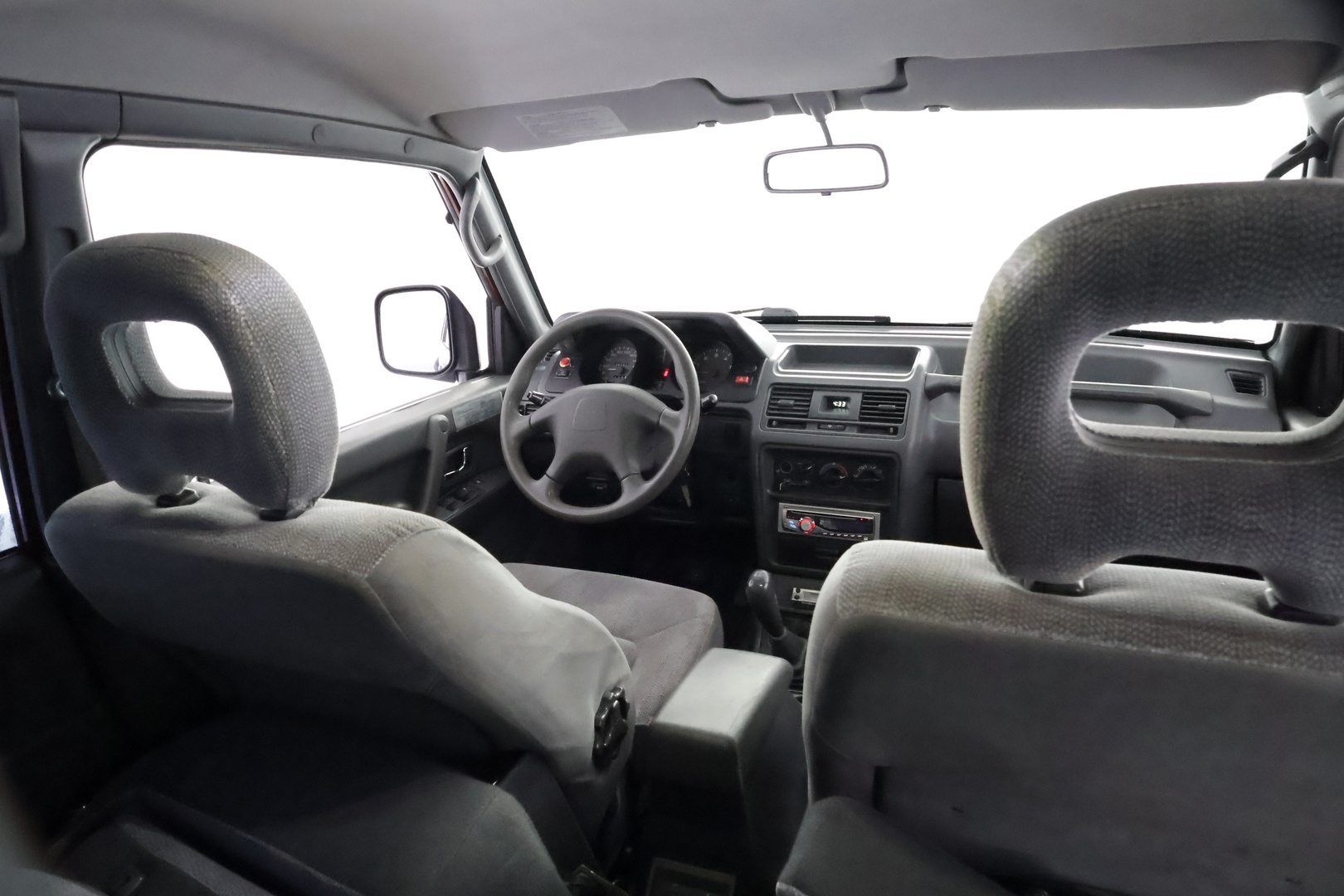 MITSUBISHI Pajero 1999