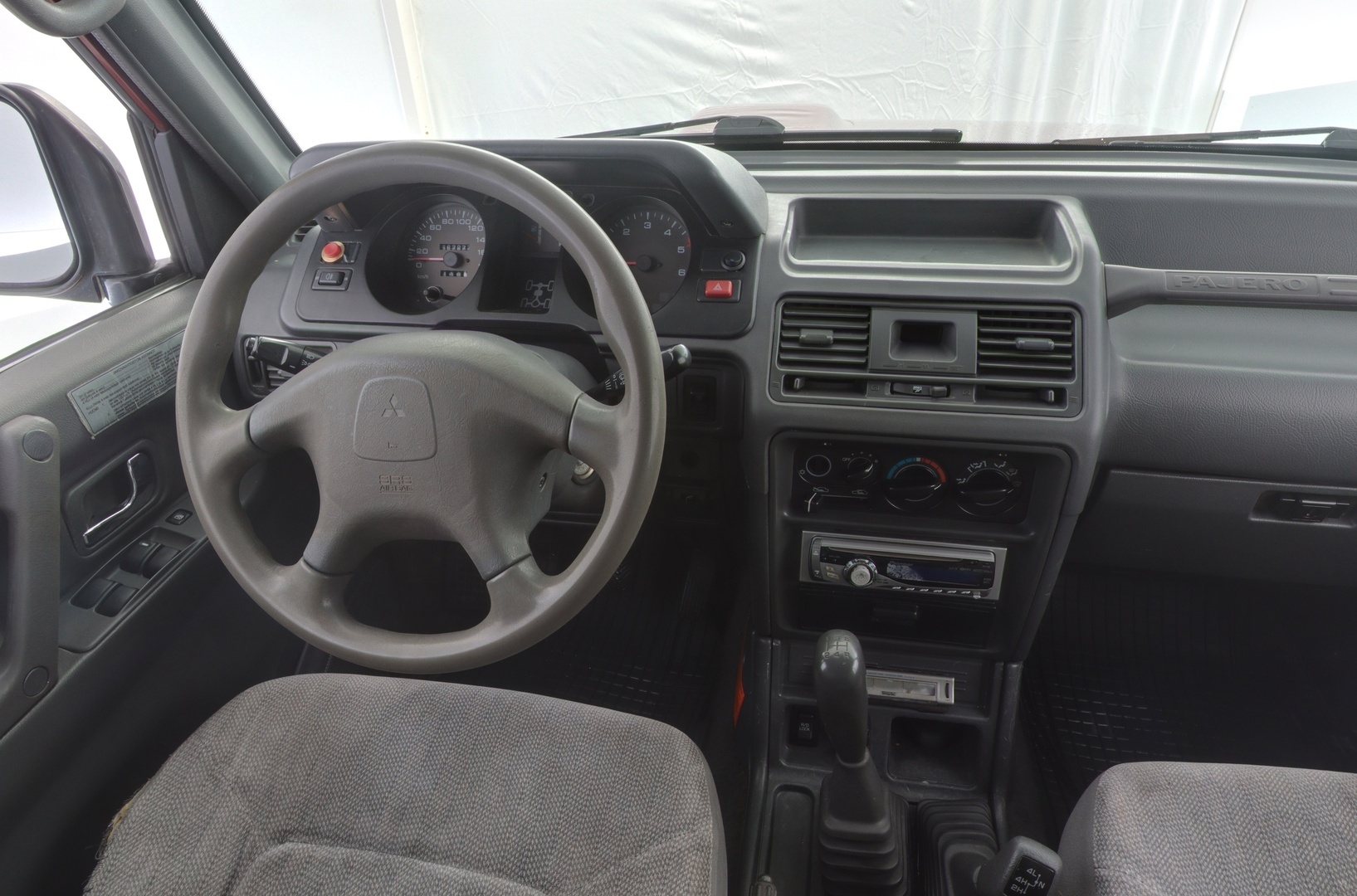 MITSUBISHI Pajero 1999