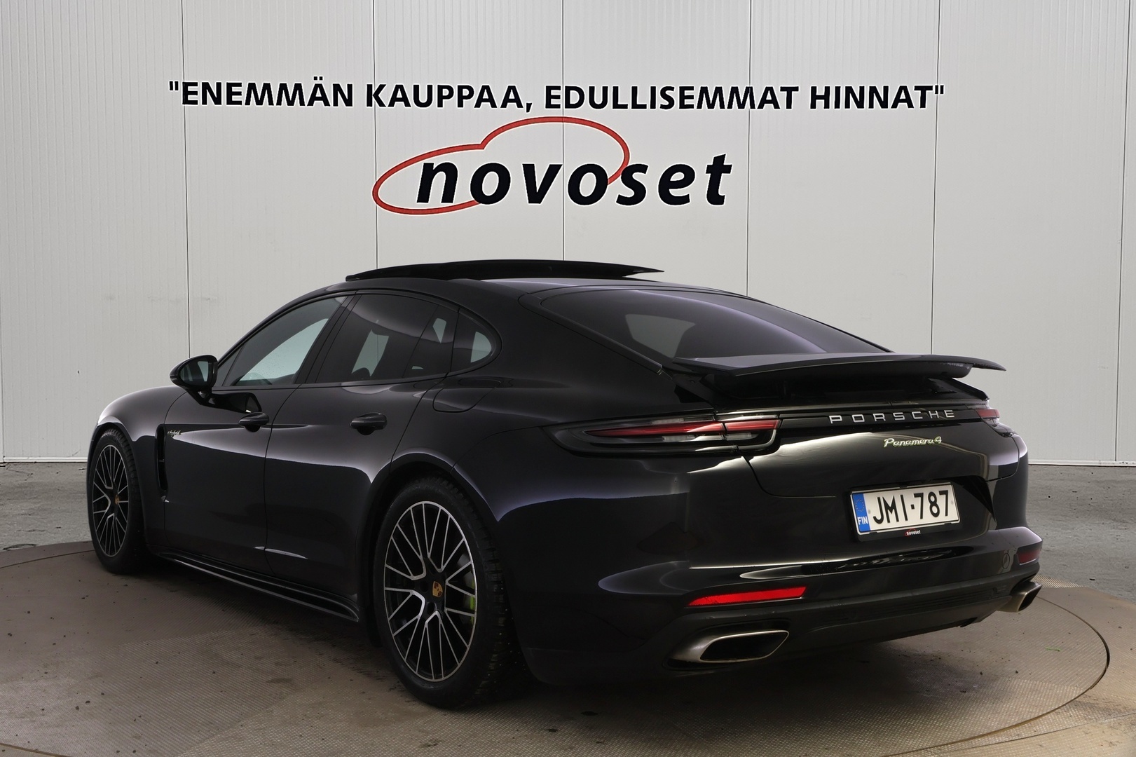 PORSCHE Panamera 2018