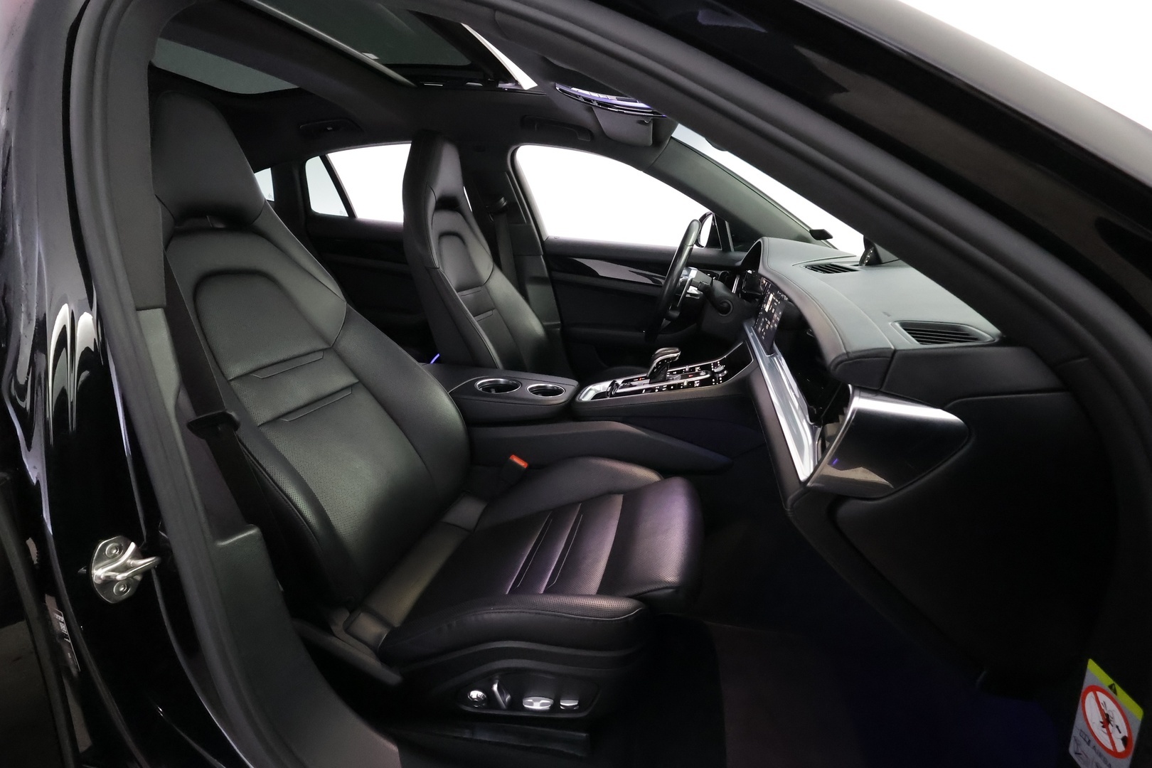 PORSCHE Panamera 2018