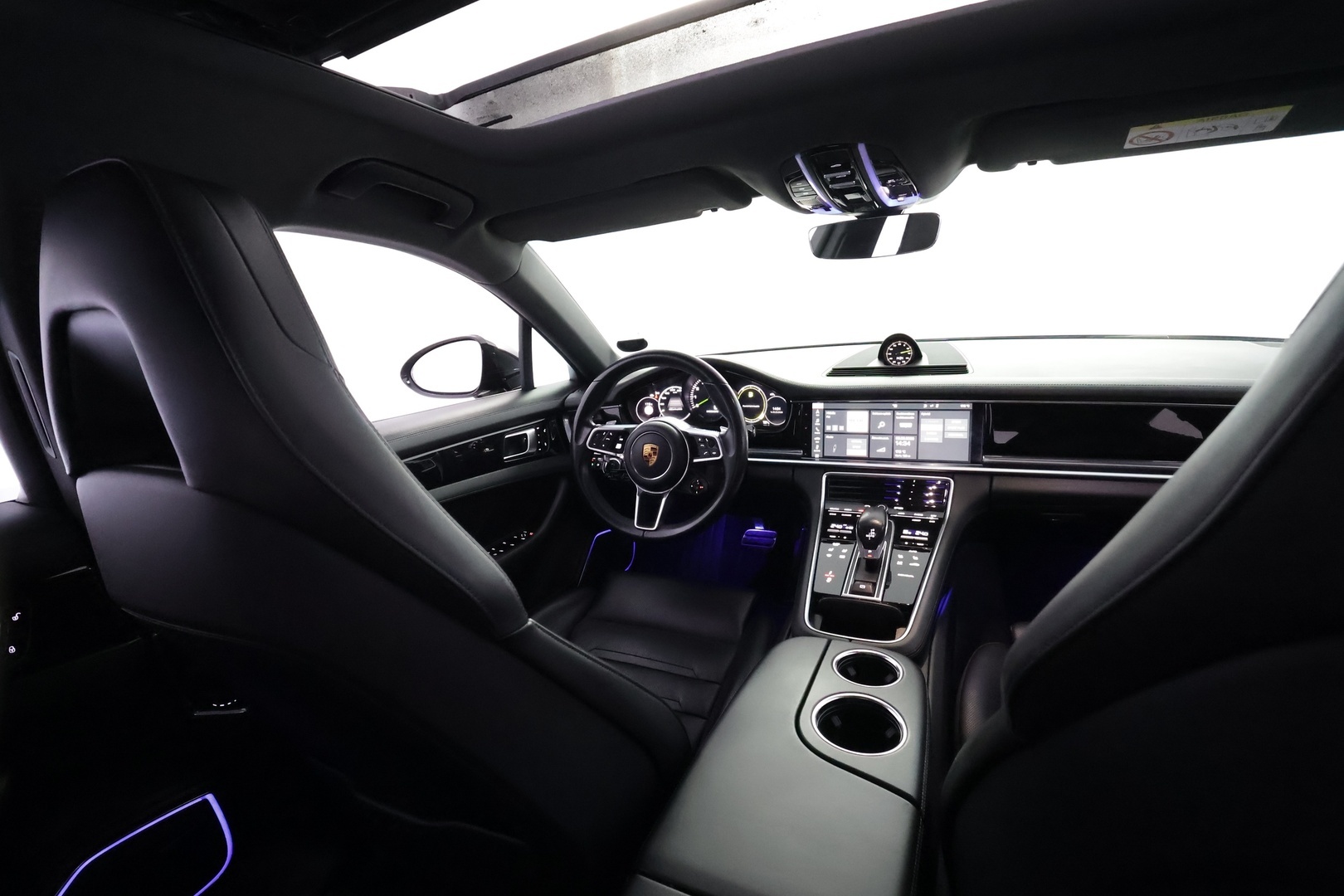 PORSCHE Panamera 2018