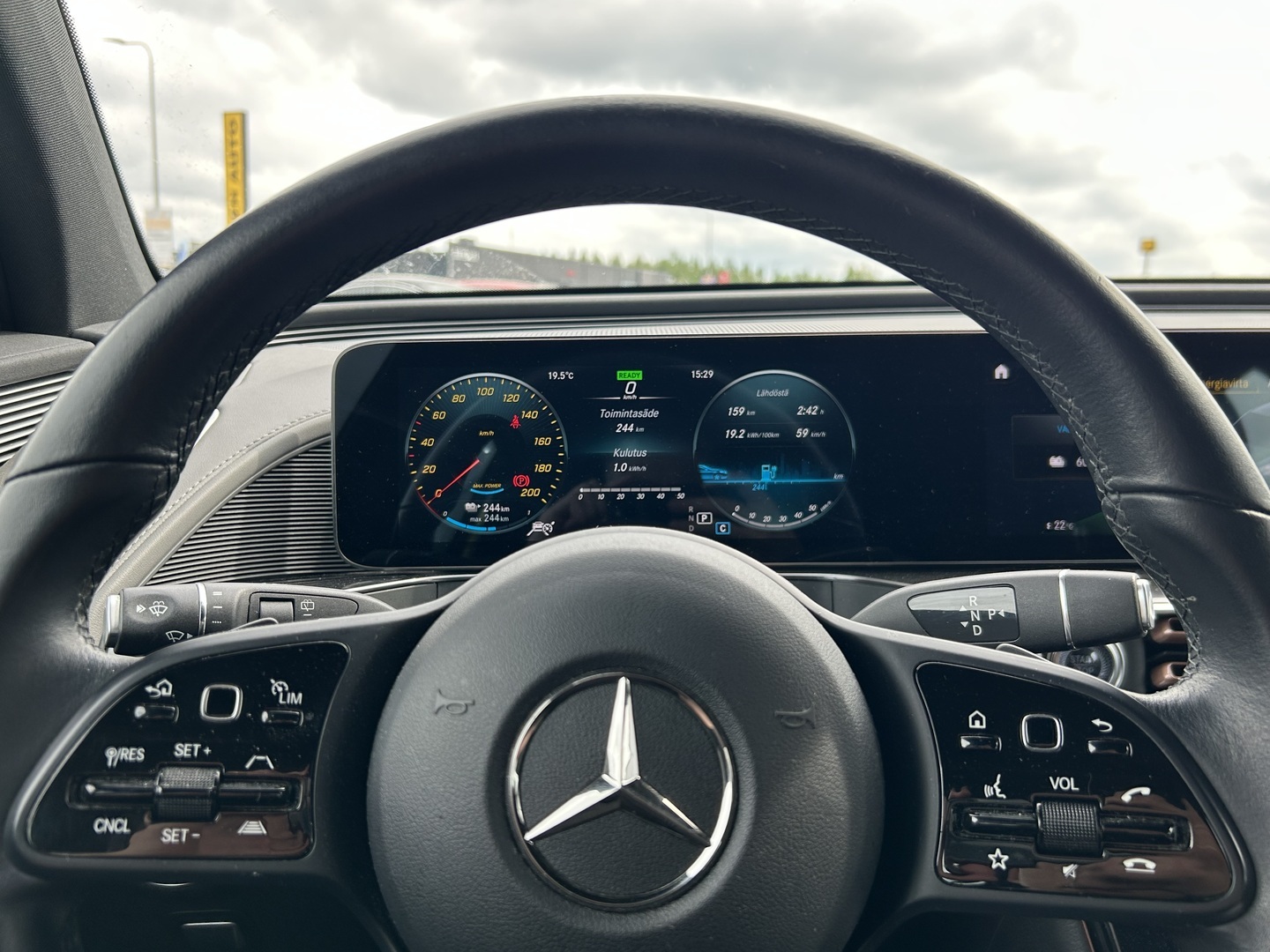 MERCEDES-BENZ EQC 2022