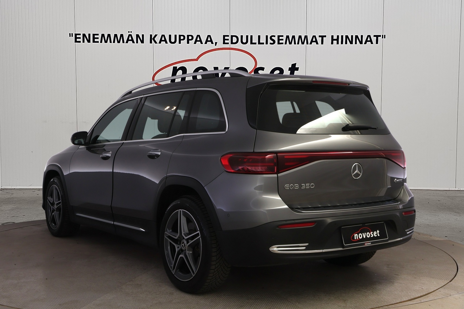 MERCEDES-BENZ EQB 2025