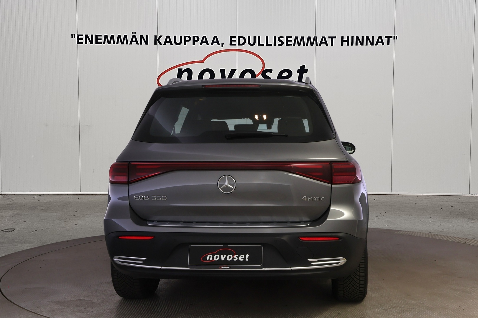 MERCEDES-BENZ EQB 2025