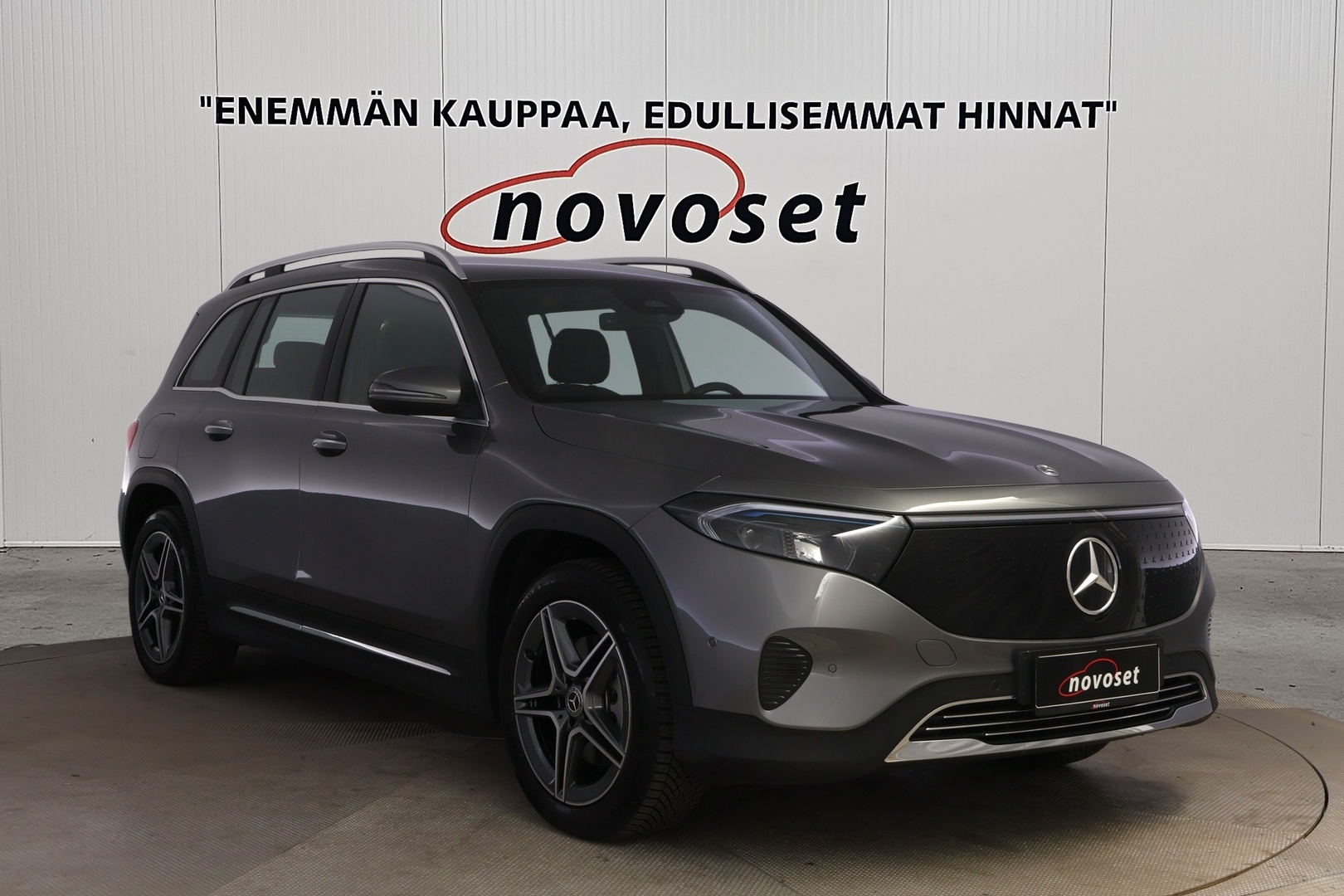 MERCEDES-BENZ EQB 2025