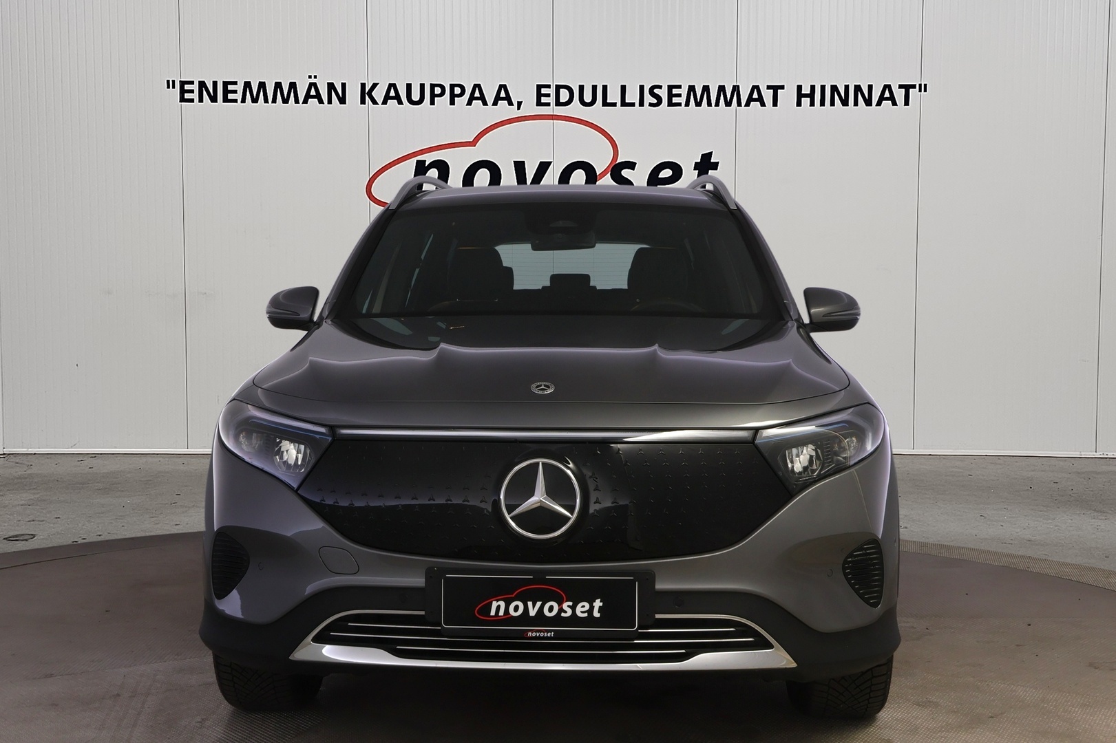 MERCEDES-BENZ EQB 2025