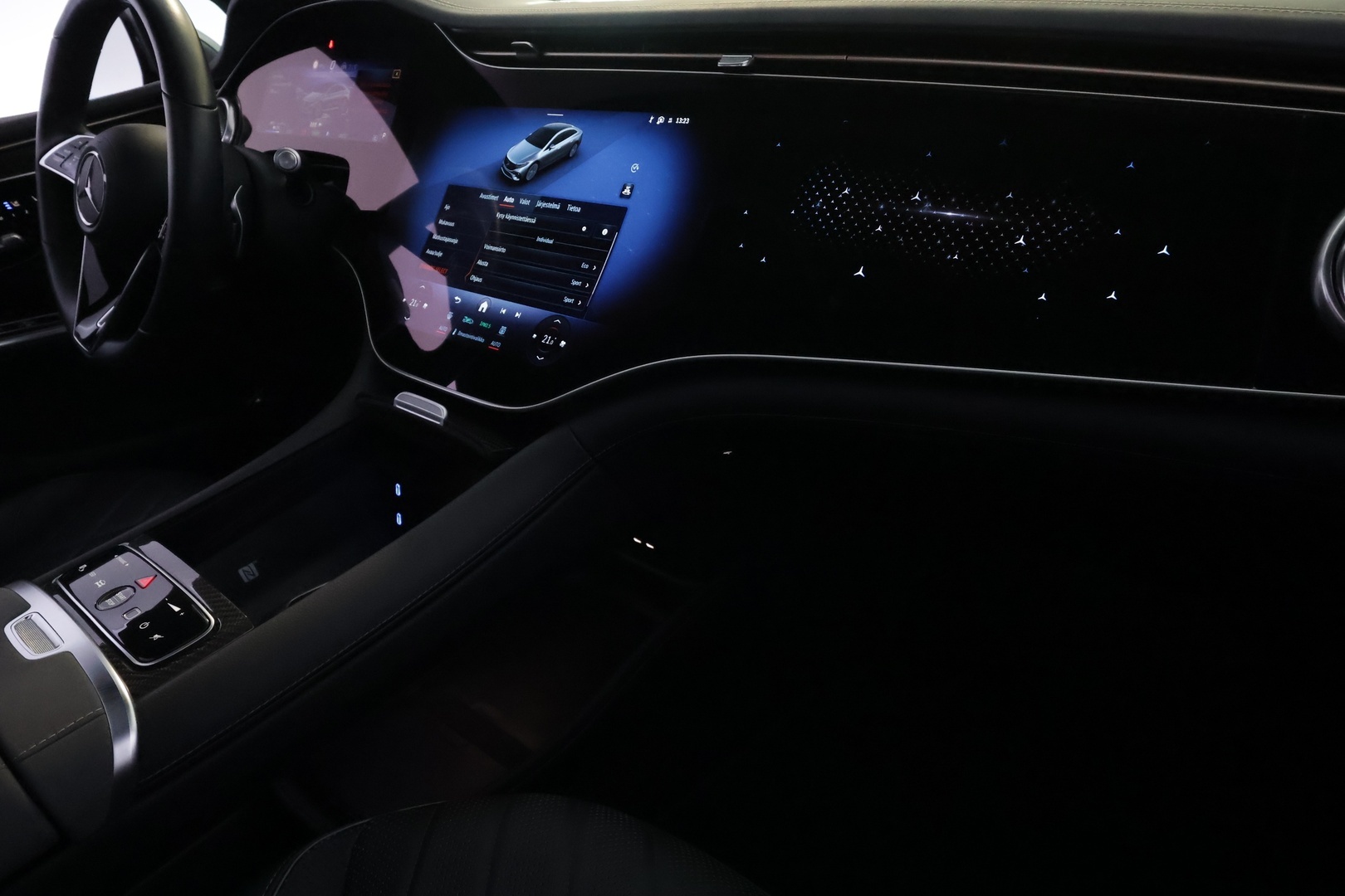 MERCEDES-BENZ EQS 52
