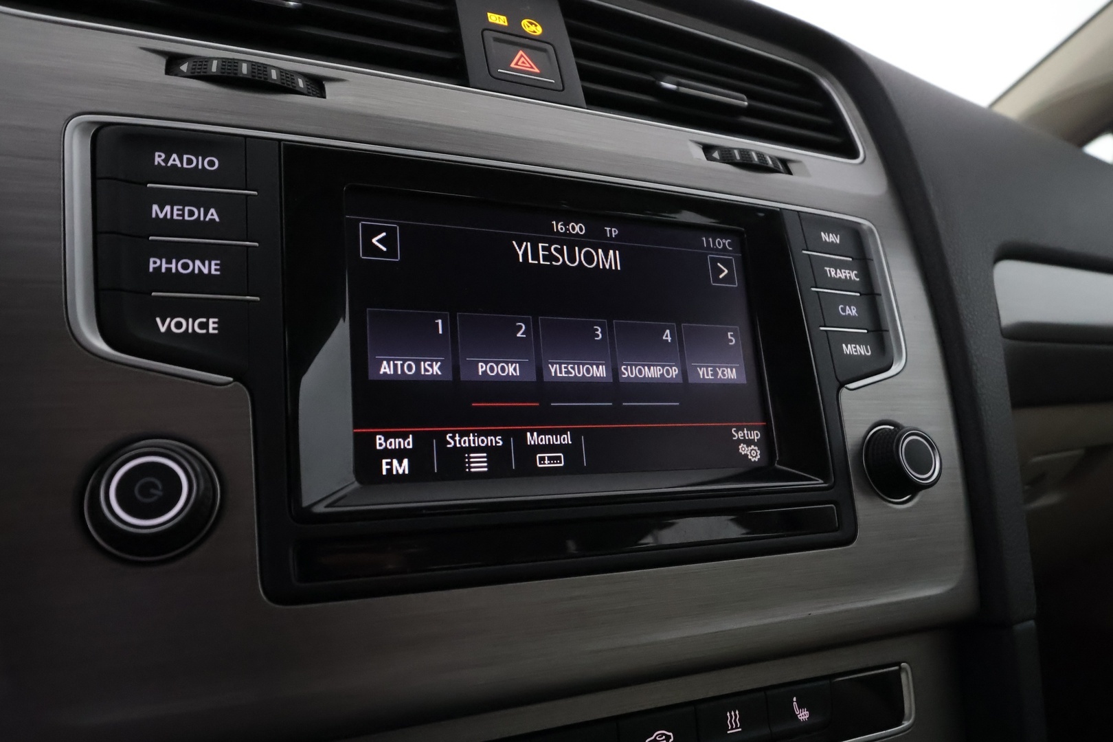 VOLKSWAGEN Golf 2014