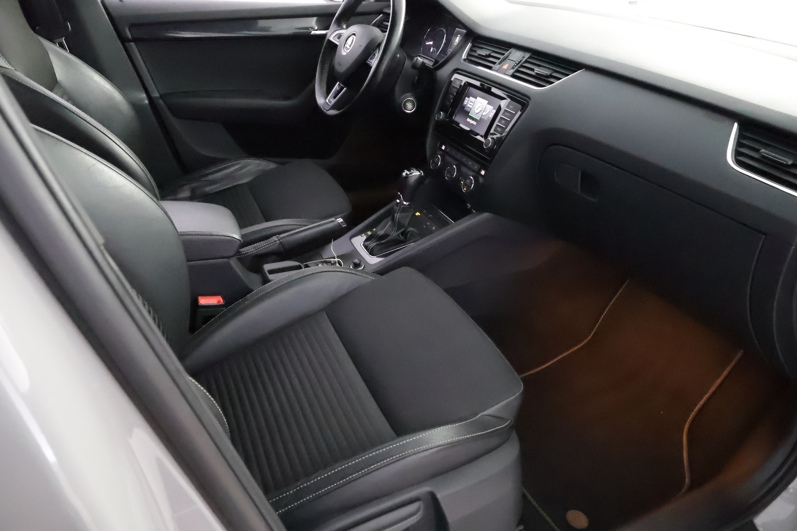 SKODA Octavia 2014