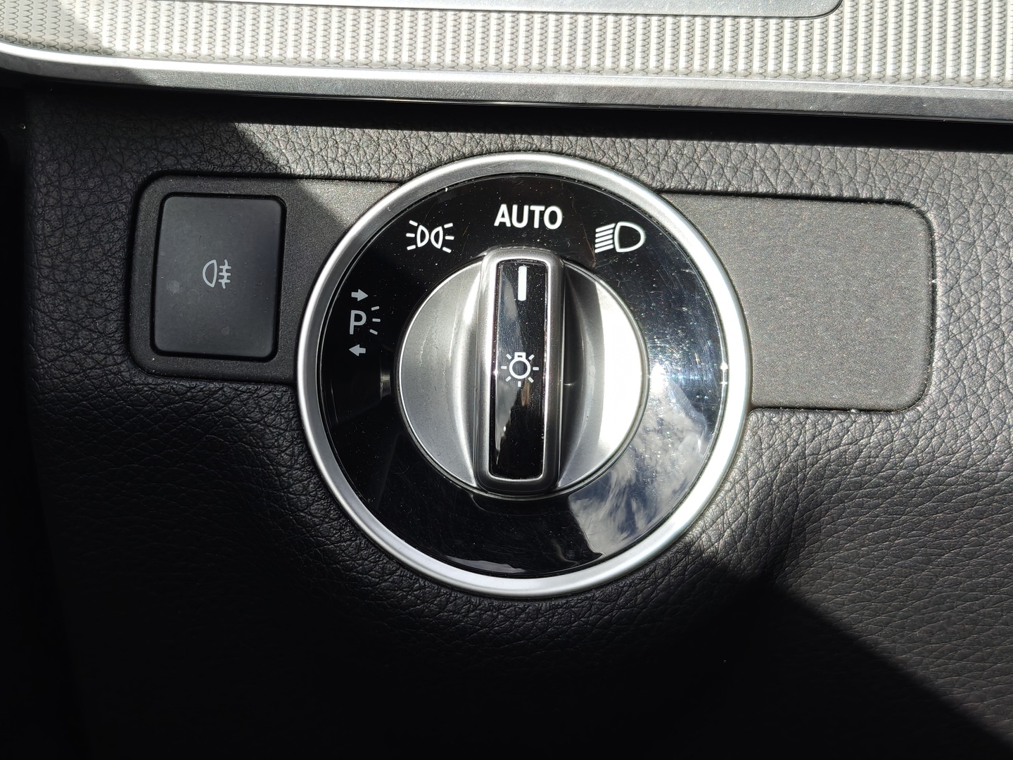 MERCEDES-BENZ E 2014