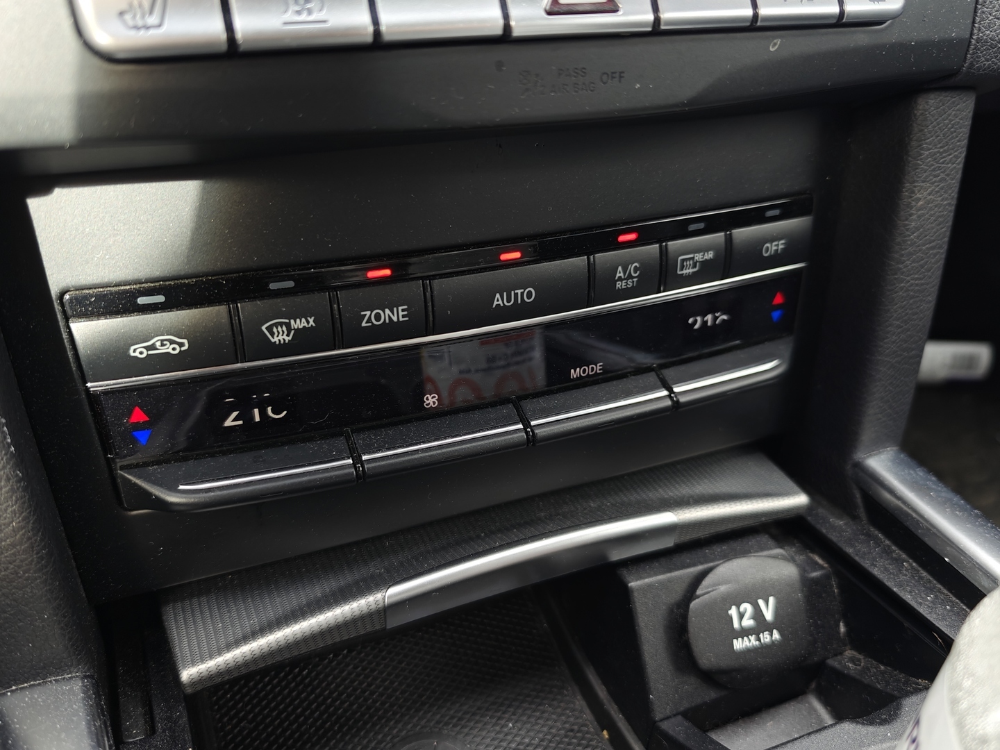 MERCEDES-BENZ E 2014