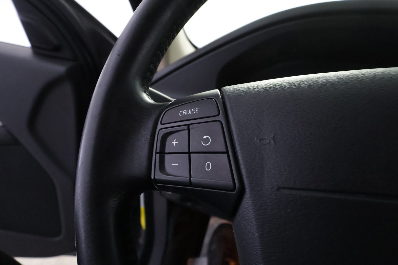 VOLVO V70 2007