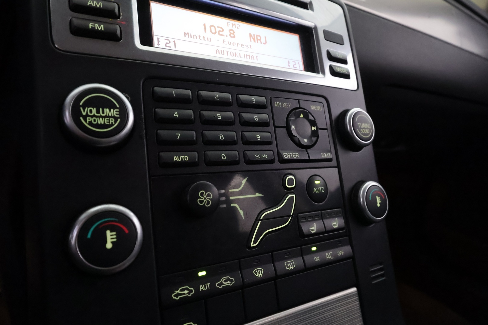 VOLVO V70 2007