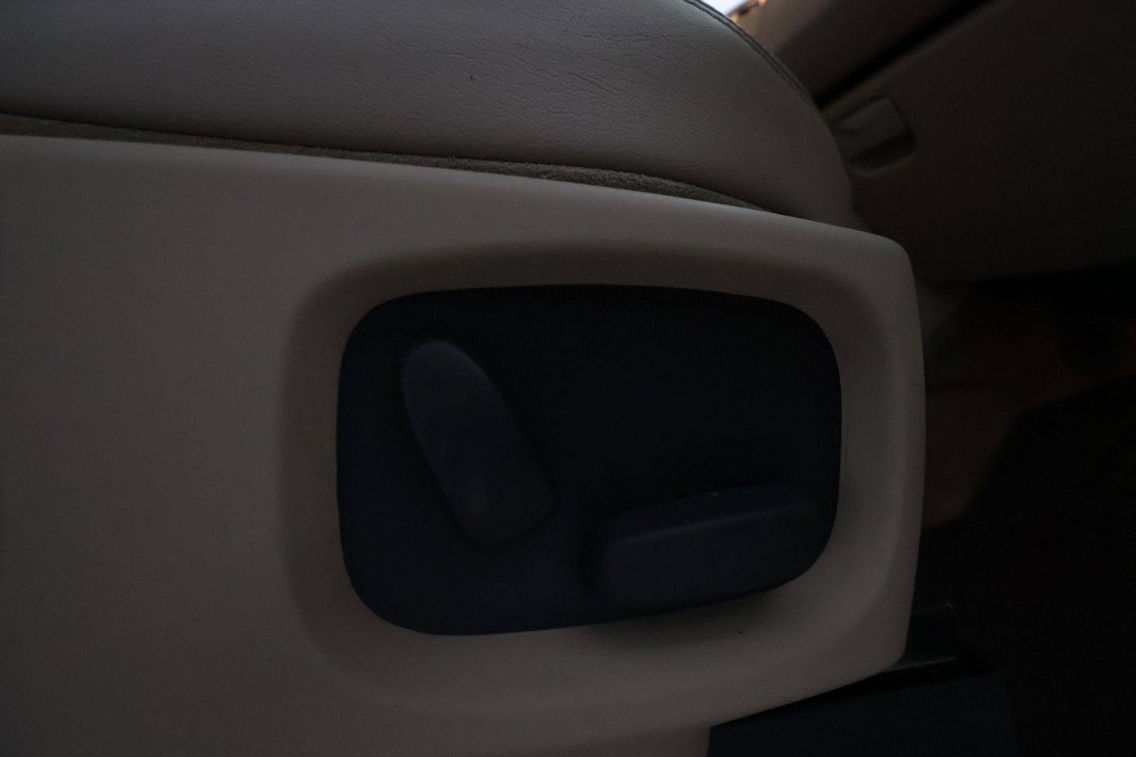 LAND ROVER Discovery 2011