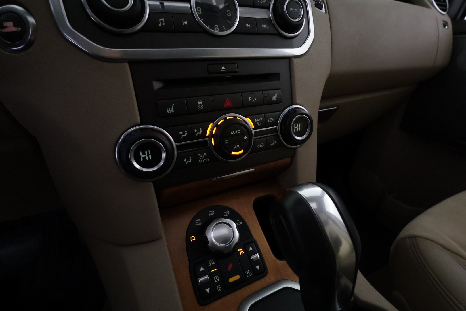 LAND ROVER Discovery 2011