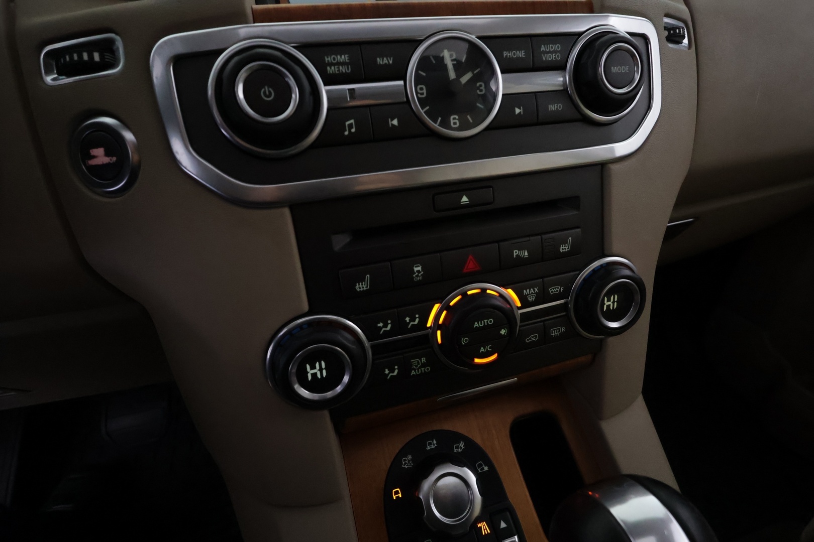 LAND ROVER Discovery 2011