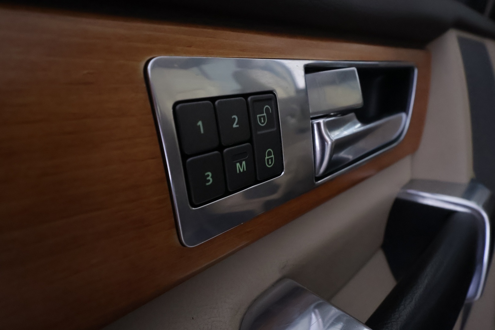 LAND ROVER Discovery 2011