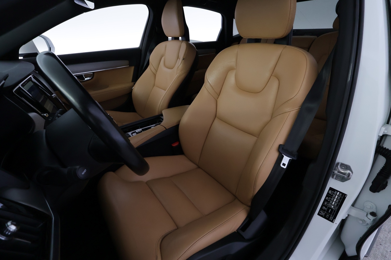 VOLVO S90 36