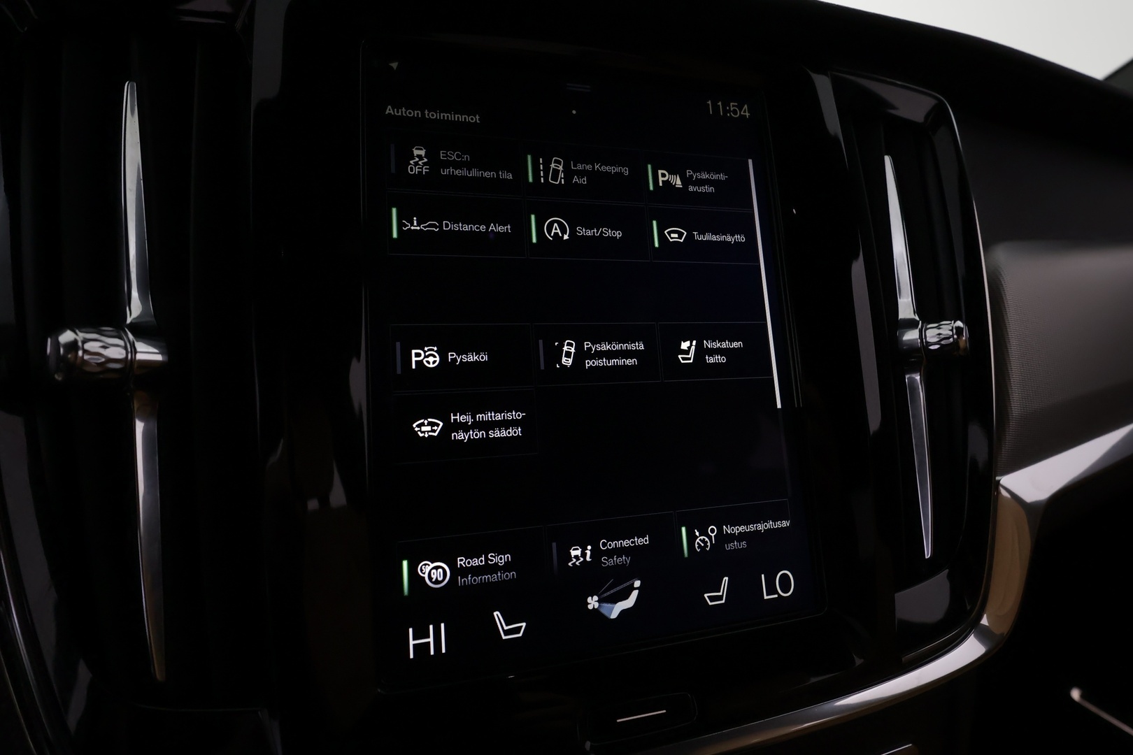 VOLVO S90 62