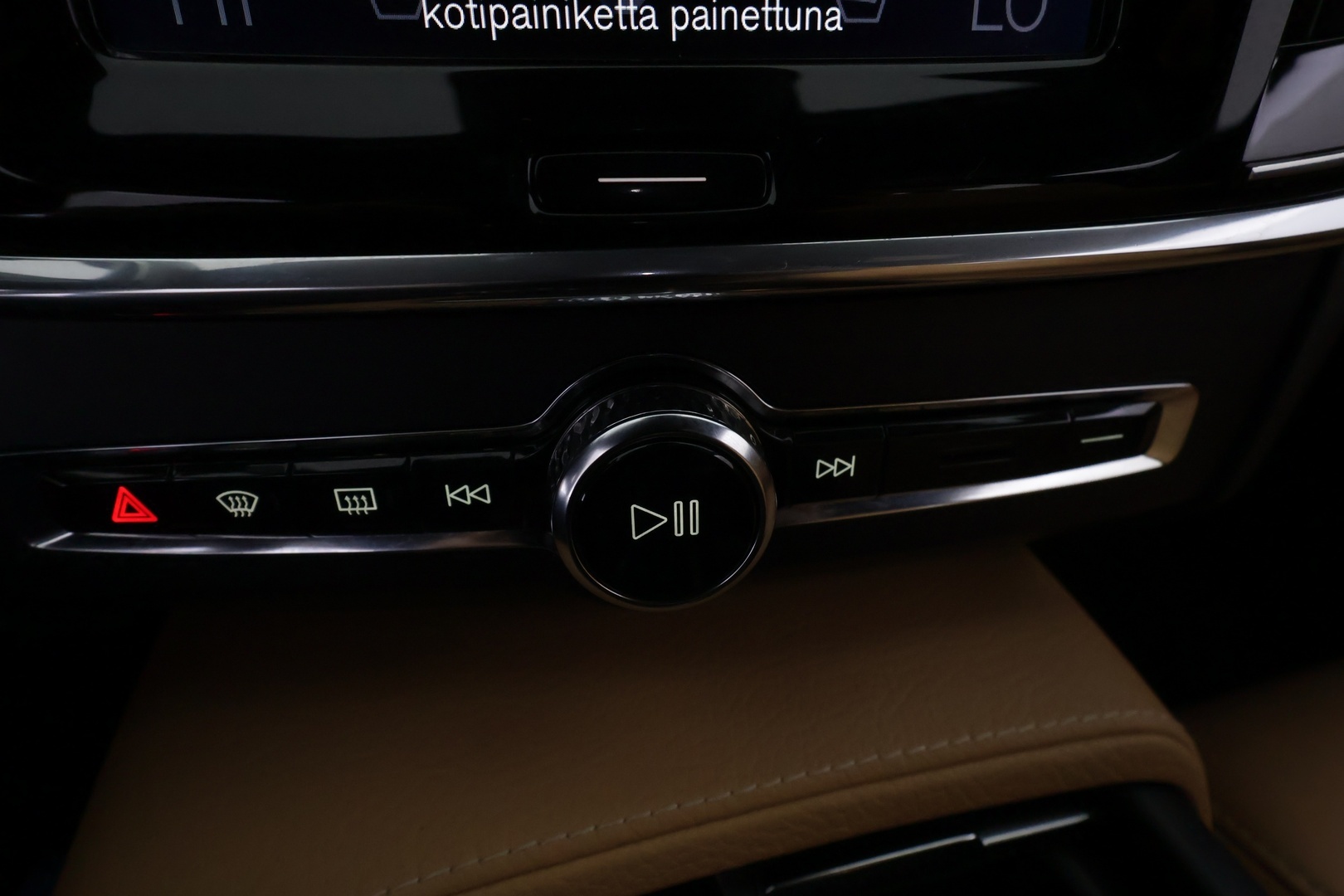 VOLVO S90 68