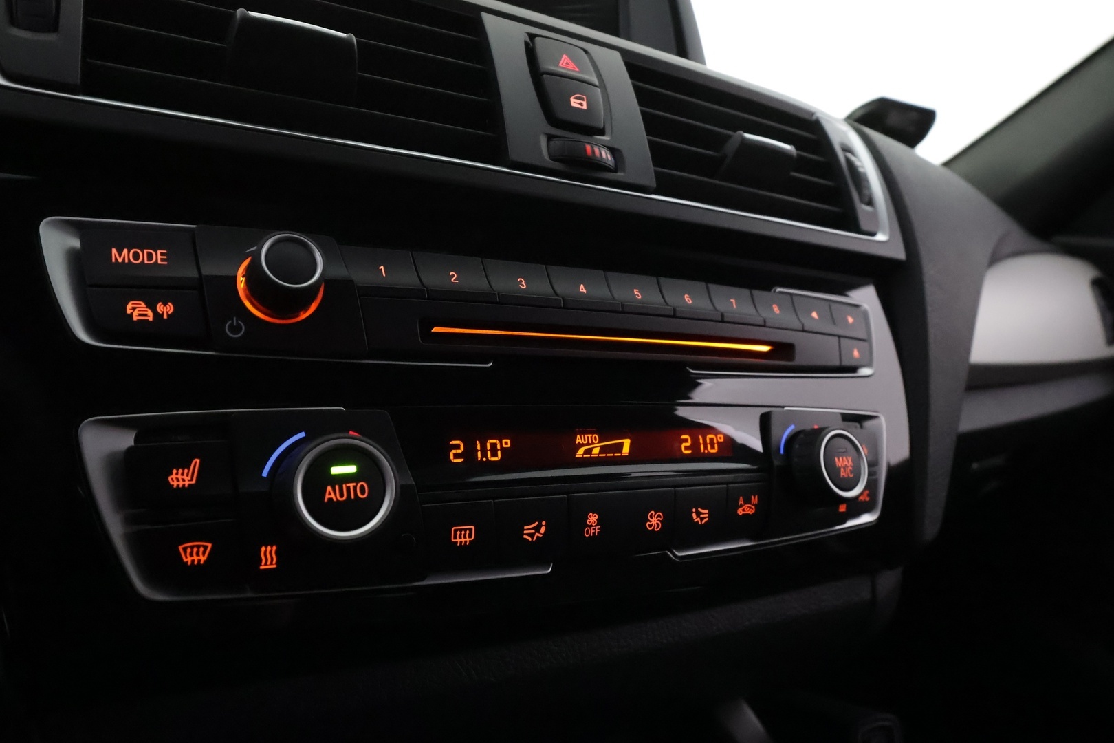 BMW 118 2018
