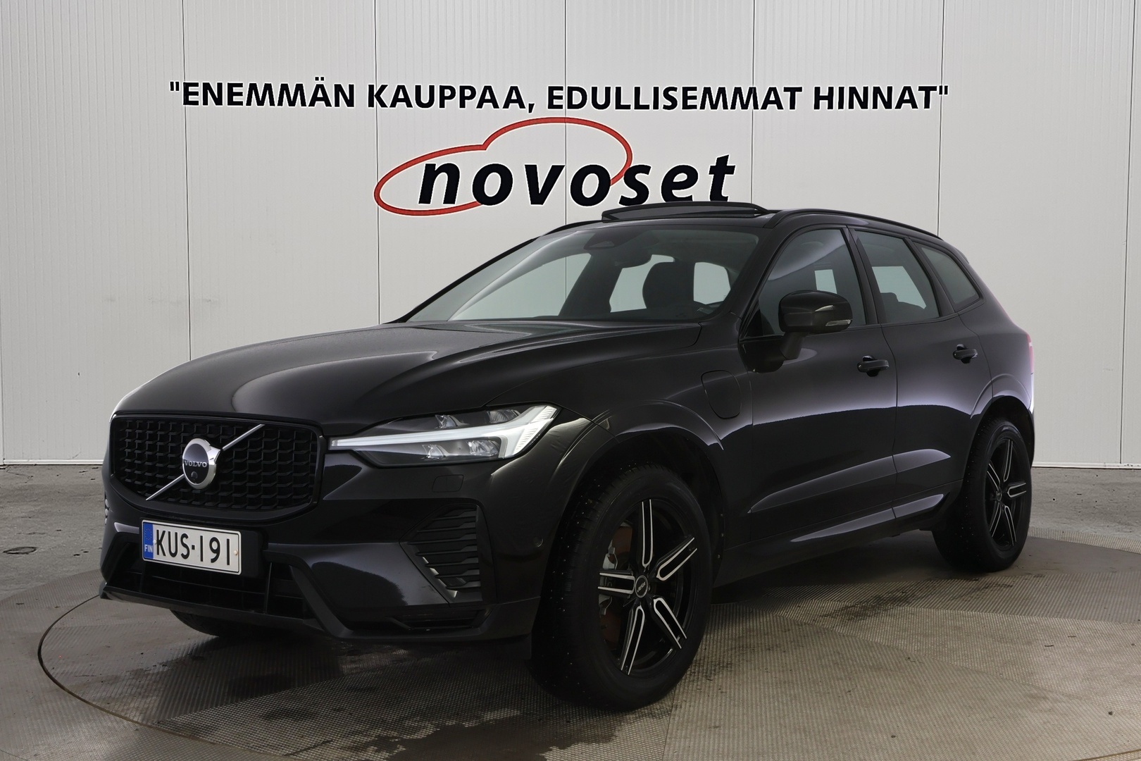 VOLVO XC60 2023