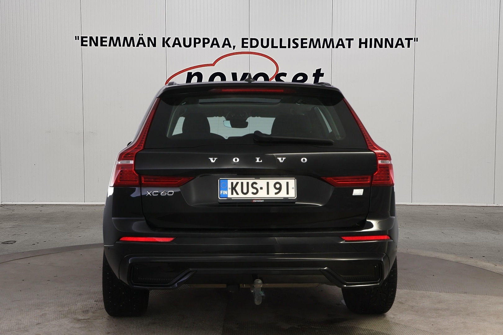 VOLVO XC60 2023